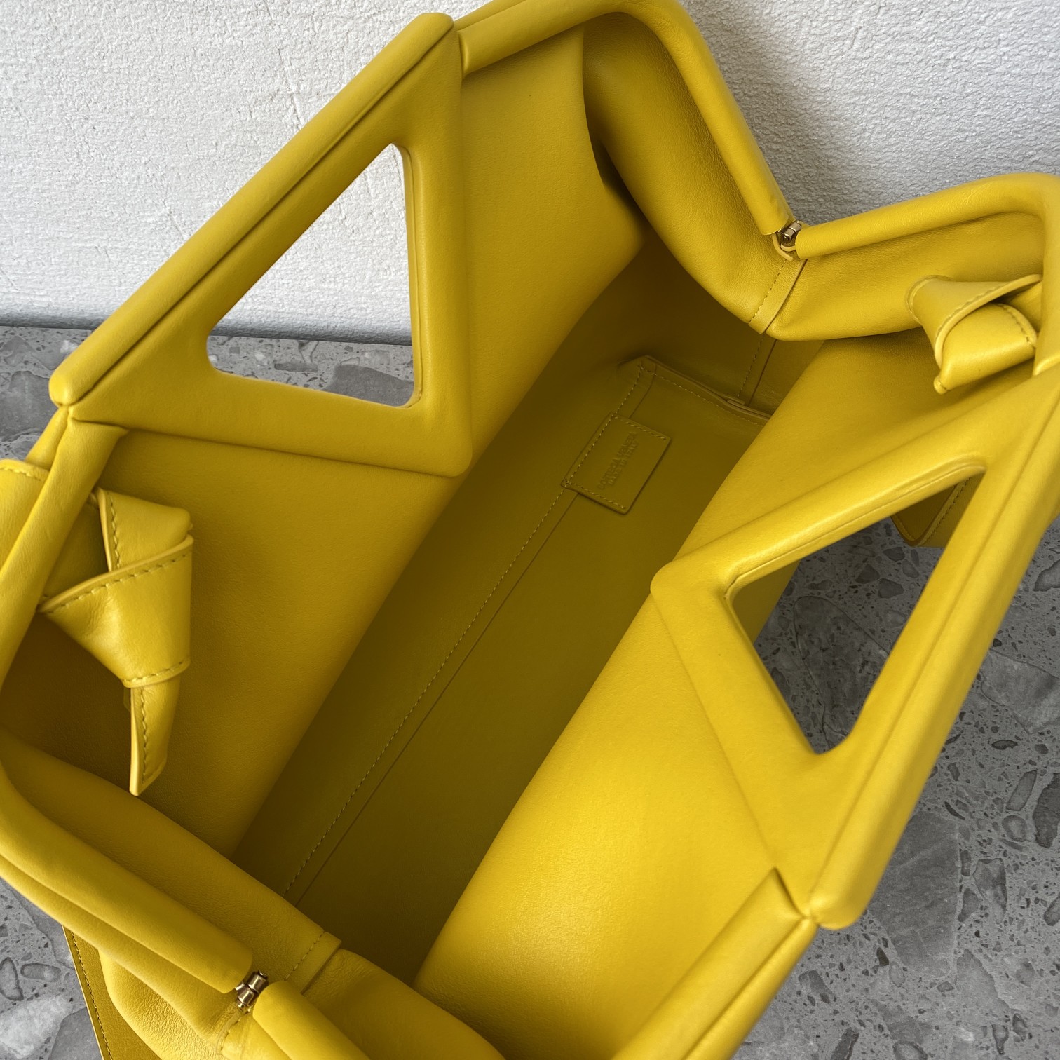 B0tt*ga Ven*ta Point Yellow, For Women, Women’s Bags 13.7in/35cm