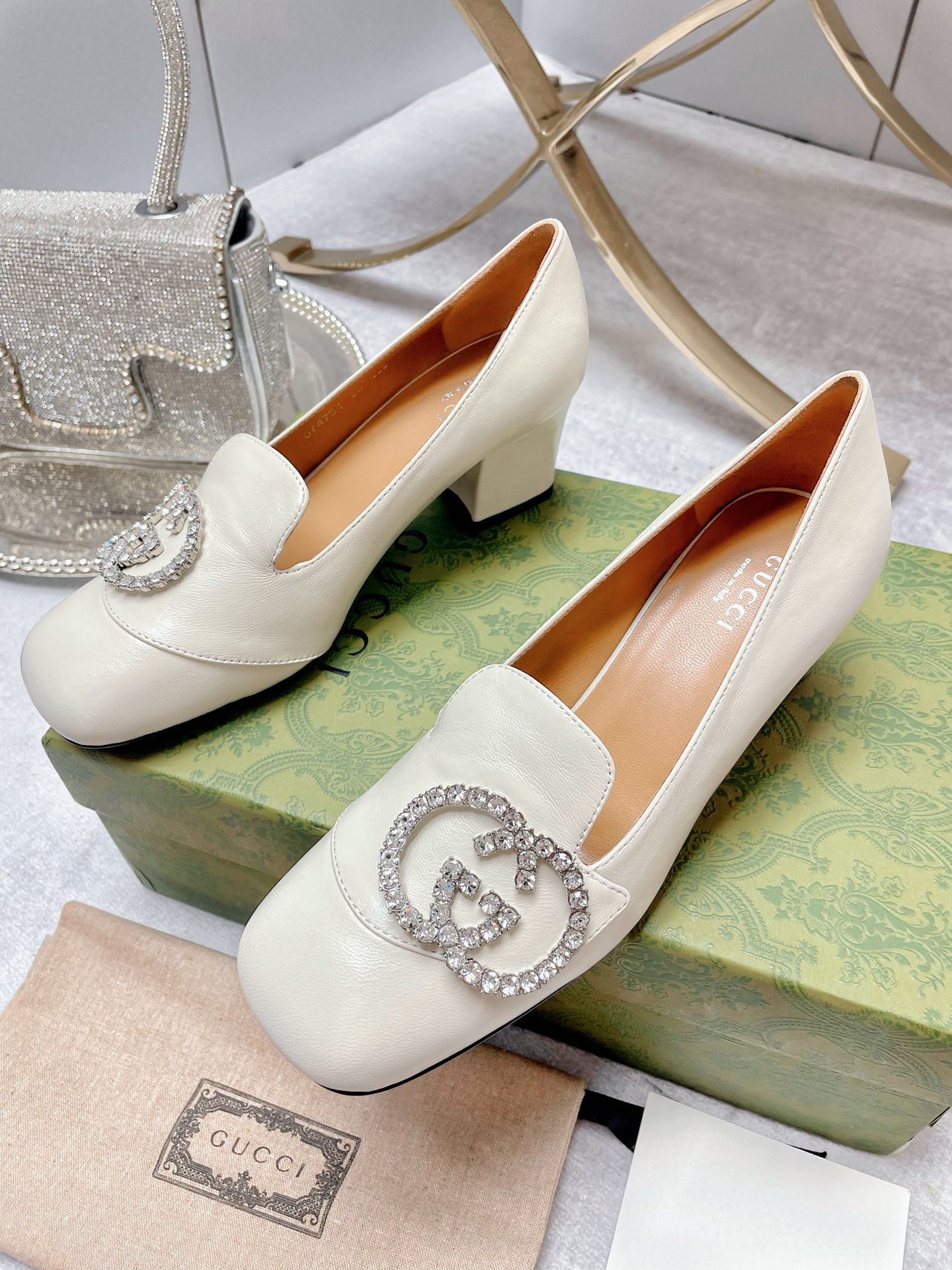 Gvc*1 Women’s Mid-Heel Pump With GG Logo White For Women GG