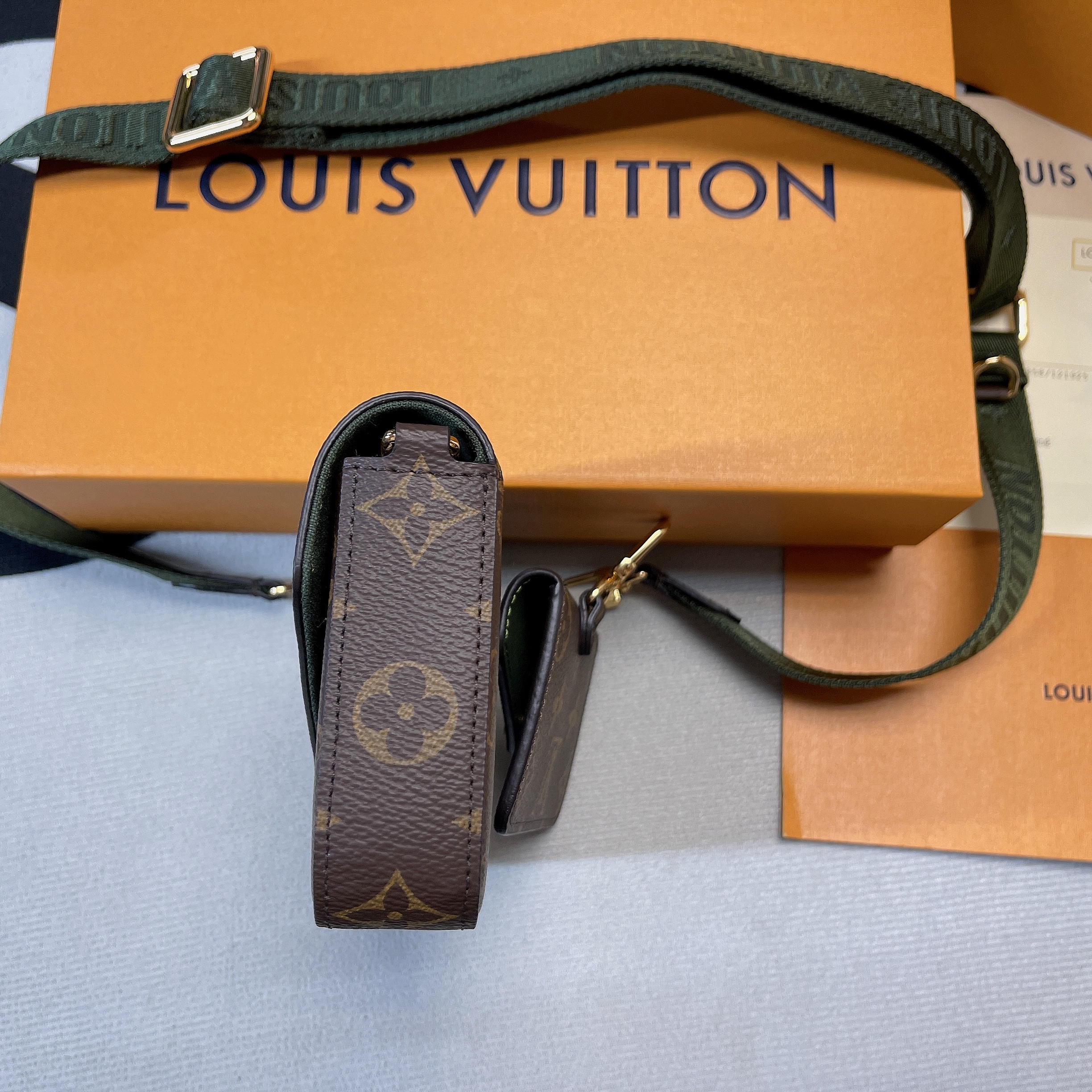 L0vis Vvtt0n Felicie Strap & Go Monogram Canvas Khaki Green For Women, Women’s Wallets 6.7in/17cm LV M80091