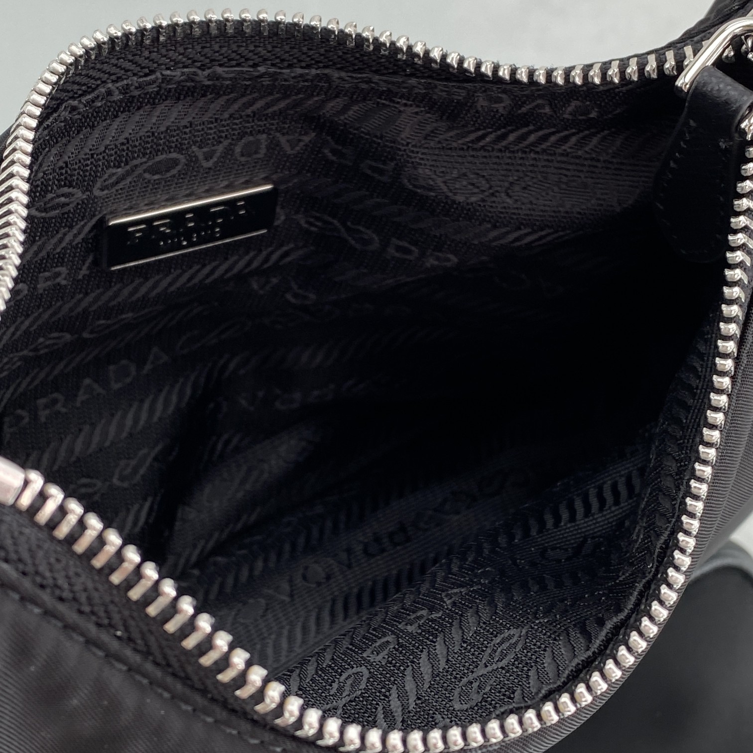 Pra*a Re-Edition 2005 Saffiano Leather Bag Black For Women, Women’s Bags 8.6in/22cm