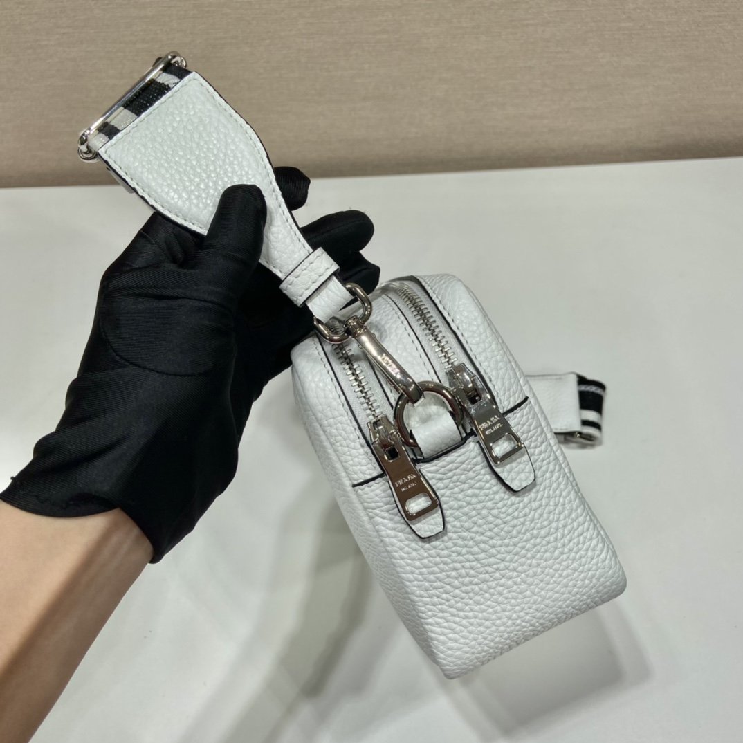 Pra*a Bag With Shoulder Strap White For Women, Women’s Bags 8.6in/22cm 1BH082_2DKV_F0009_V_3OM