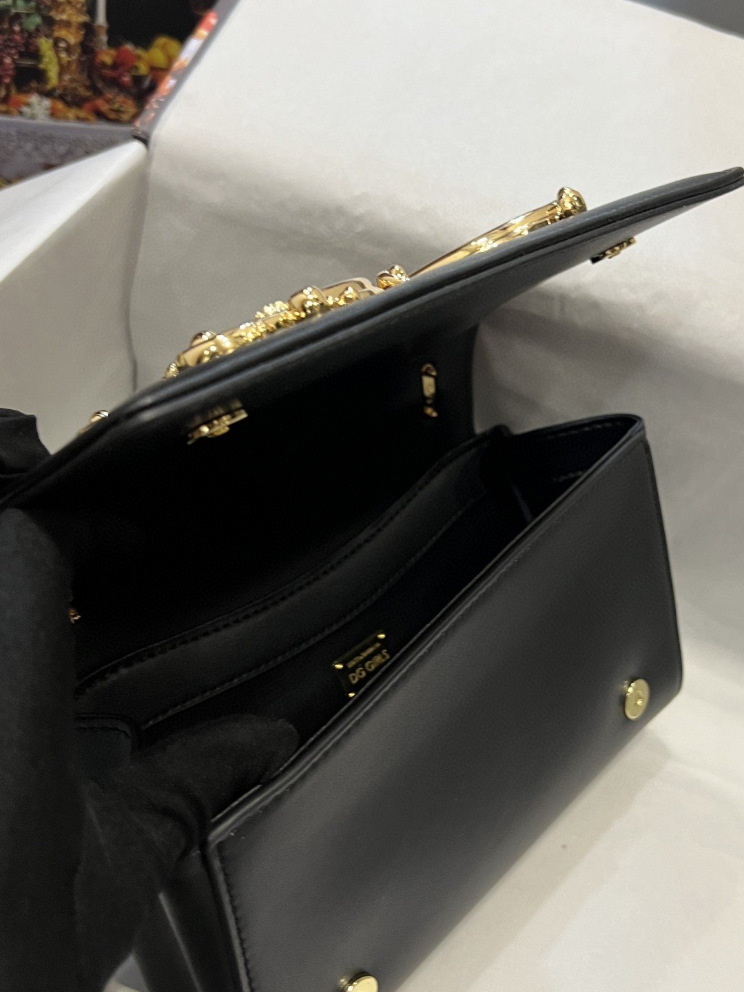 Dolce & Gabbana Nappa DG Girls Shoulder Bag Black For Women 8.3in/21cm DG BB6498AZ80180999