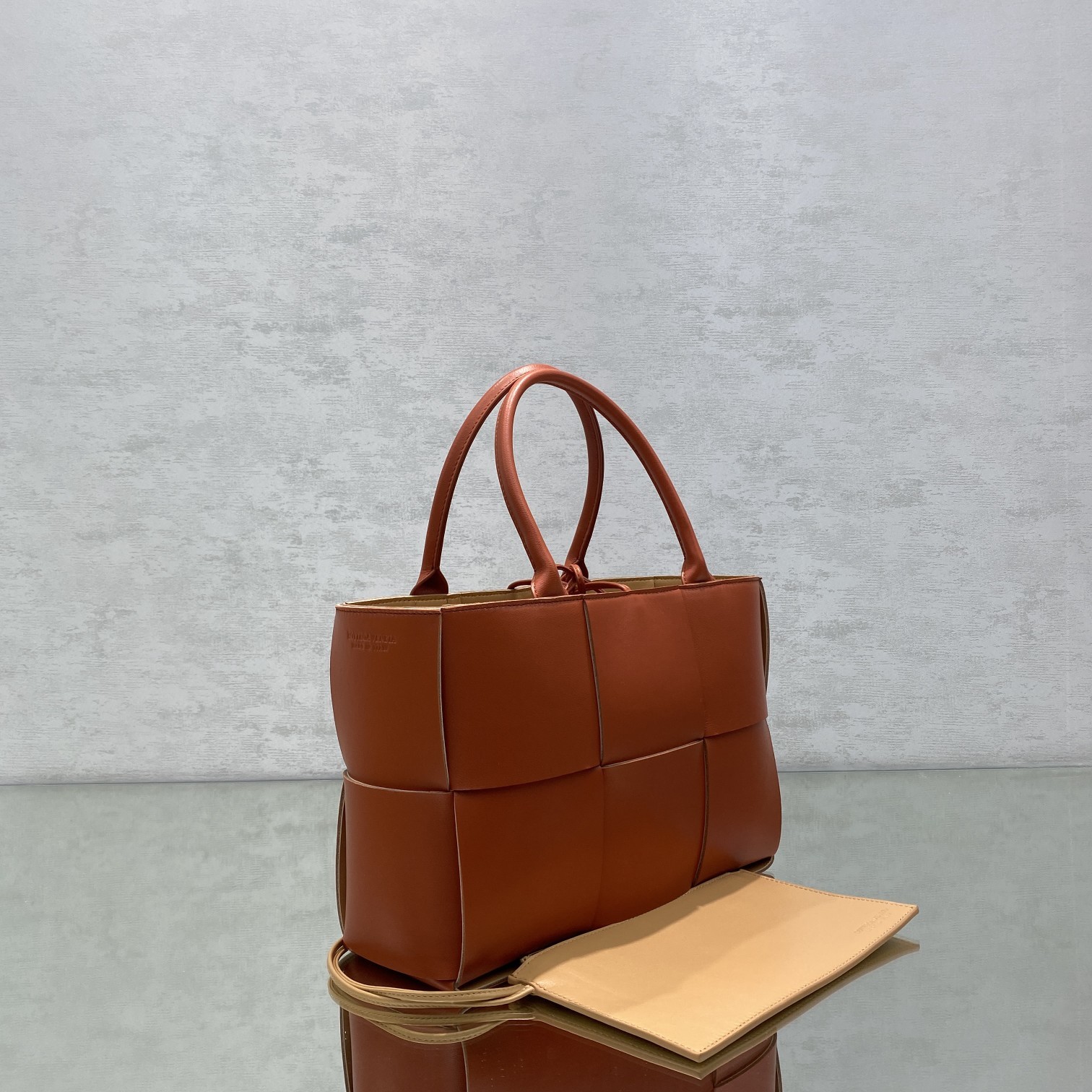 B0tt*ga Ven*ta Small Arco Tote Bag Orange, For Women, Women’s Bags 14.2in/36cm