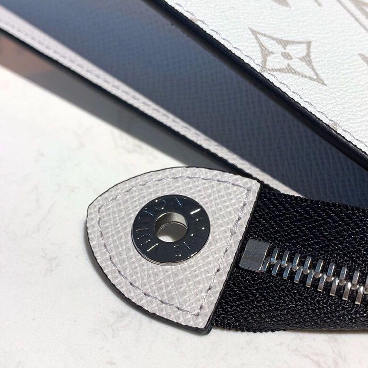 L0vis Vvtt0n Pochette Voyage MM Monogram Eclipse Canvas Silver For Men, Men’s Bags, Travel Bags 10.6in/27cm LV