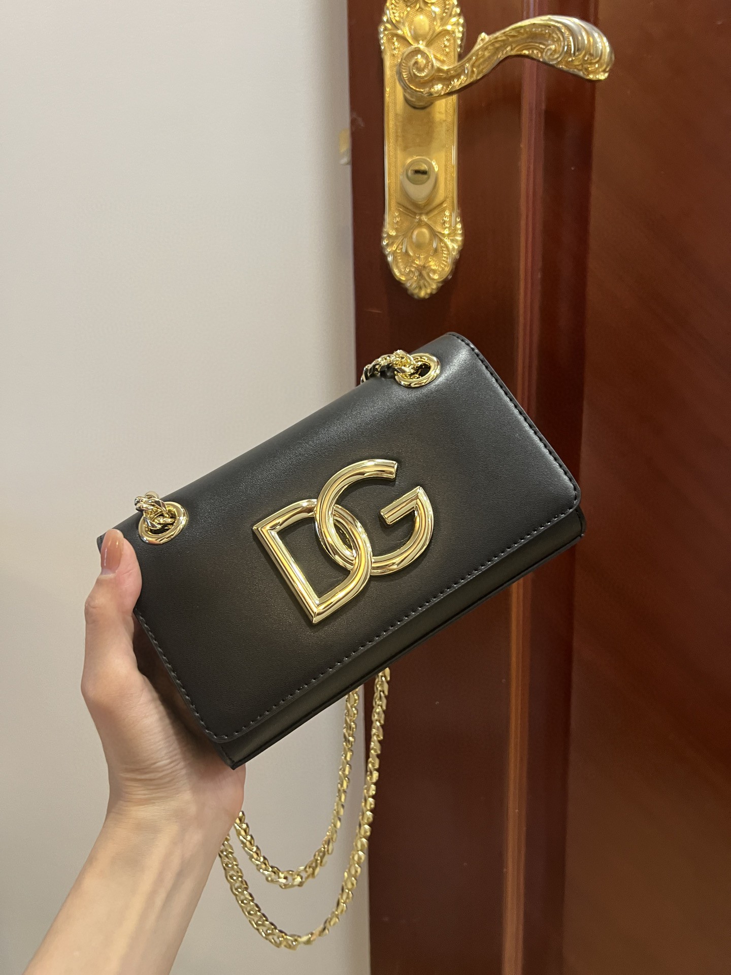 Dolce & Gabbana Polished 3.5 Phone Bag Black For Women 7.3in/19cm DG