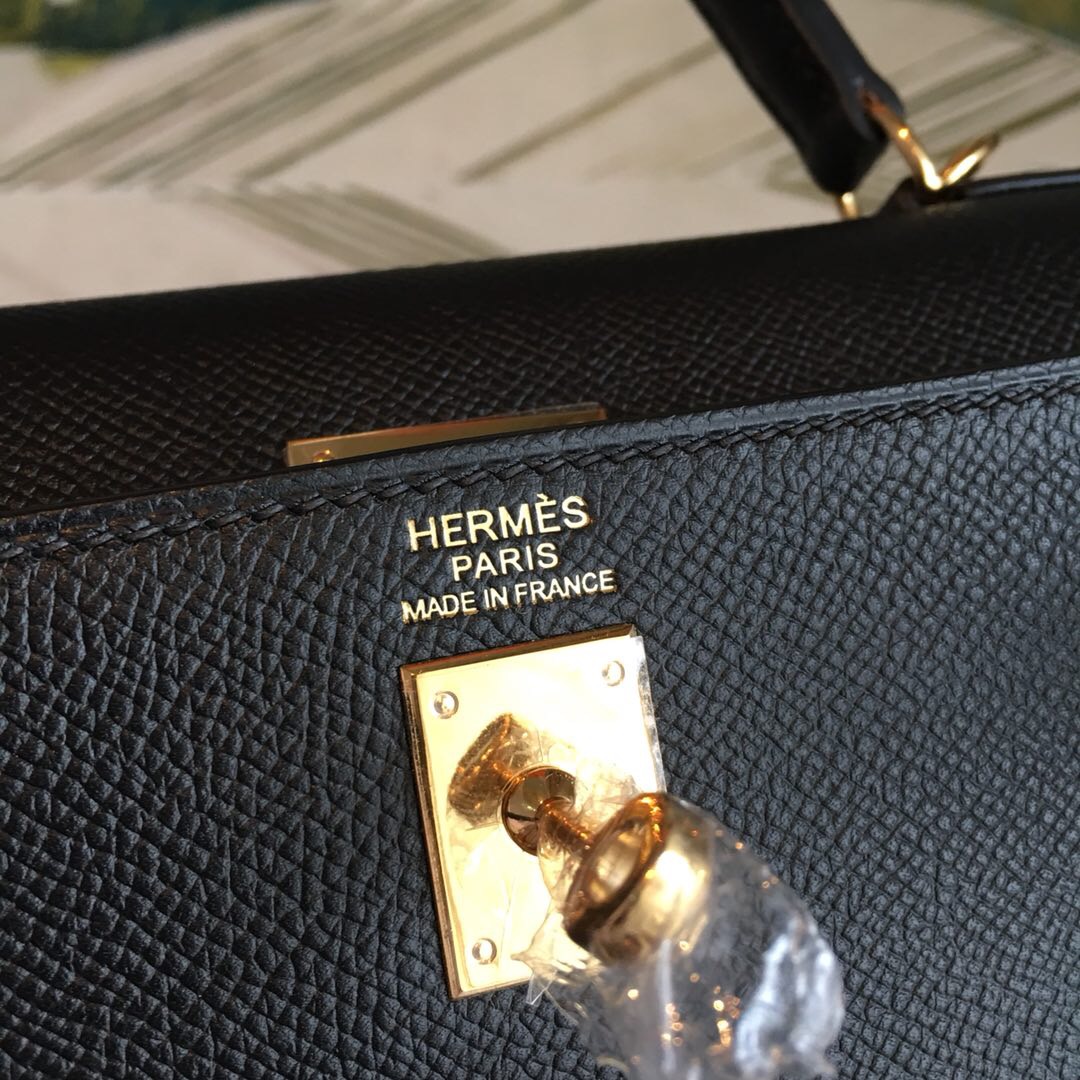 H**me5 Kelly Black For Women Gold Toned Hardware 10in/25cm