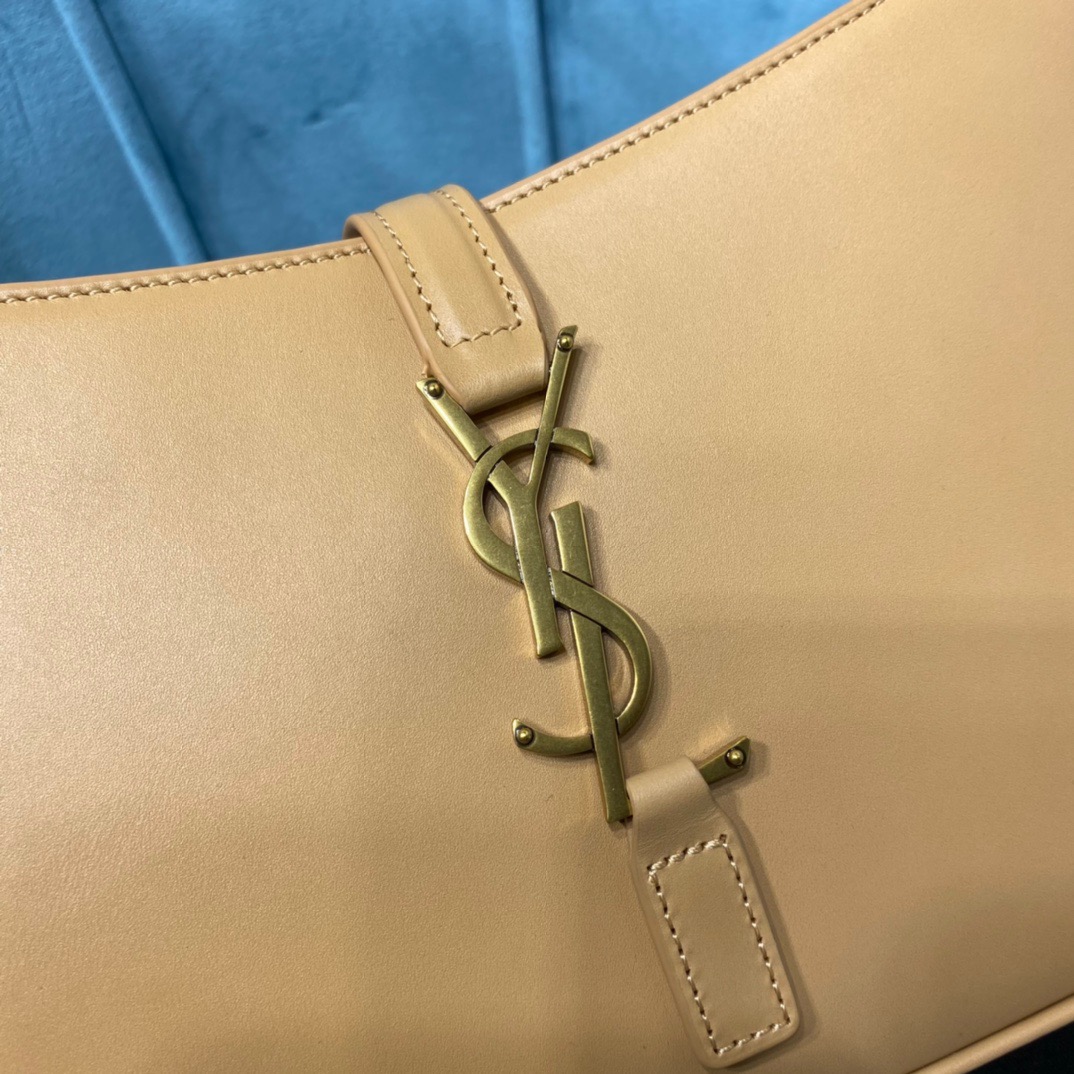 Sa1nt Lau*nt Le 5 À 7 Hobo Bag In Smooth Beige For Women 9in/23cm Y51 6572282R20W9832