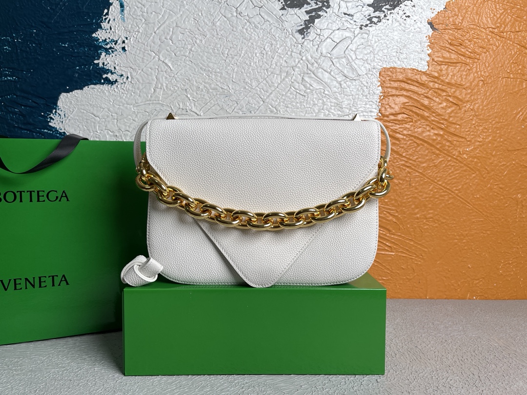 B0tt*ga Ven*ta Mount White, For Women, Women’s Bags 10.6in/27cm