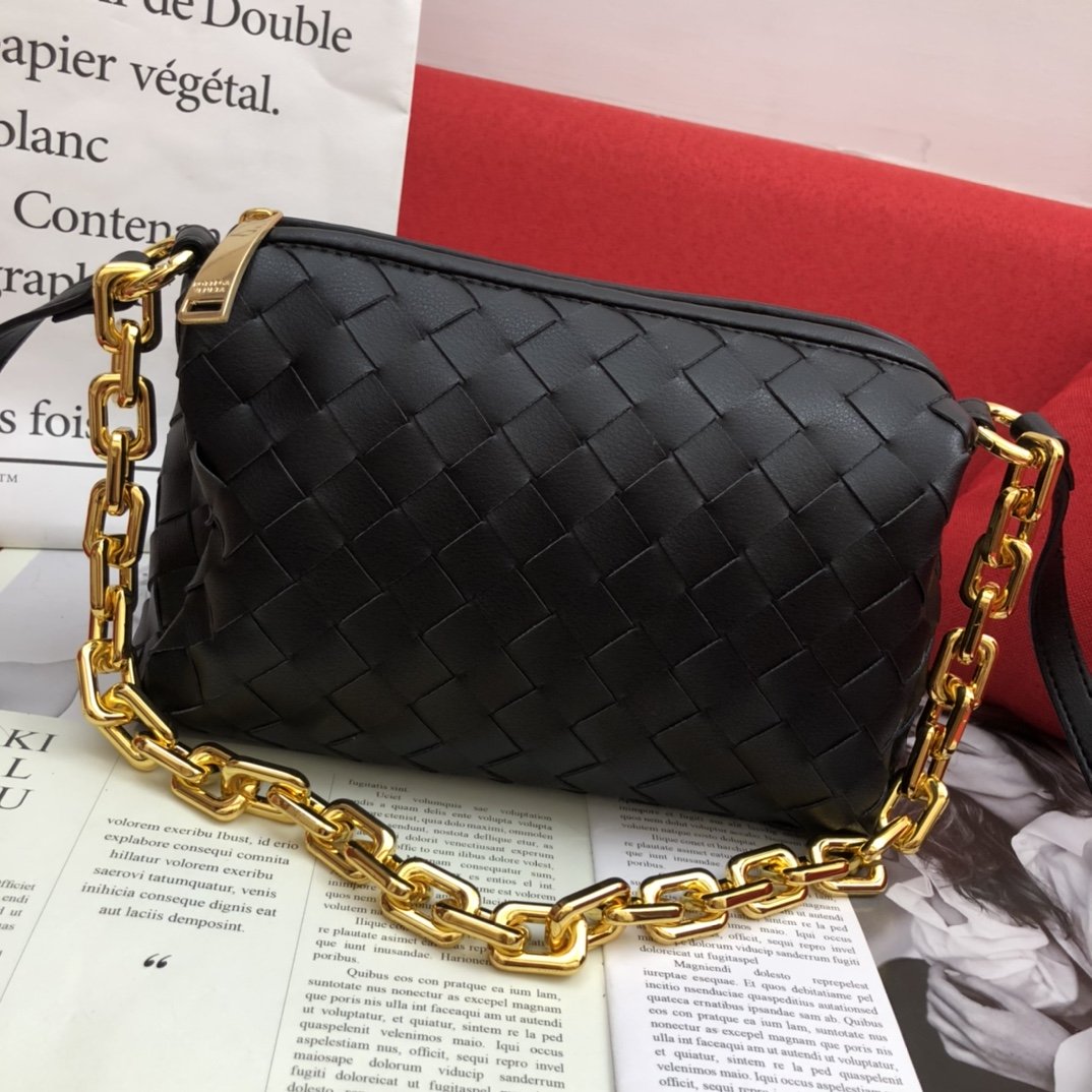 B0tt*ga Ven*ta Crossbody Bag Black, For Women, Women’s Bags 9.4in/24cm