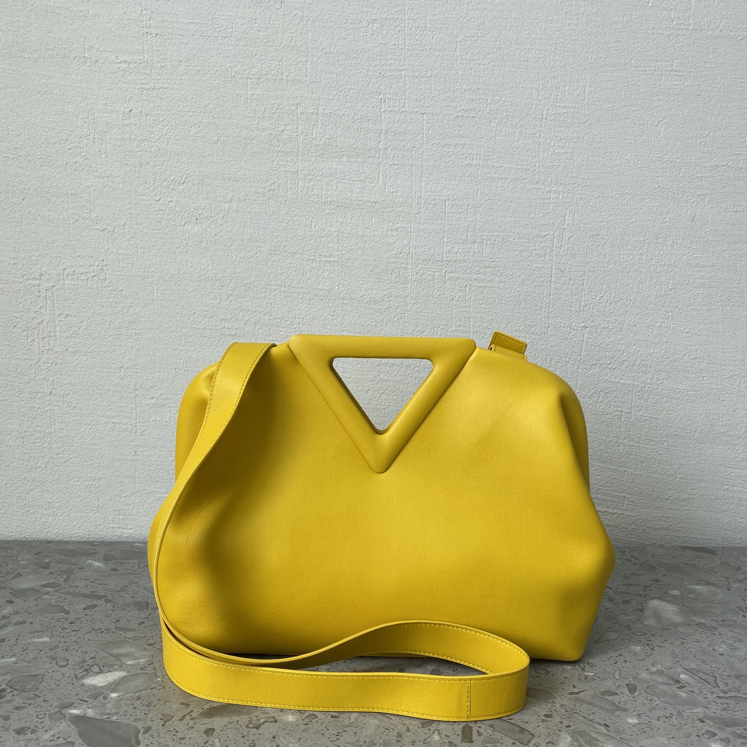 B0tt*ga Ven*ta Point Yellow, For Women, Women’s Bags 13.7in/35cm