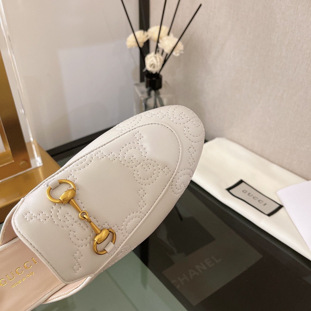Gvc*1 Women’s GG Matelasse Princetown Slipper White For Women GG 699901 BKO60 9124