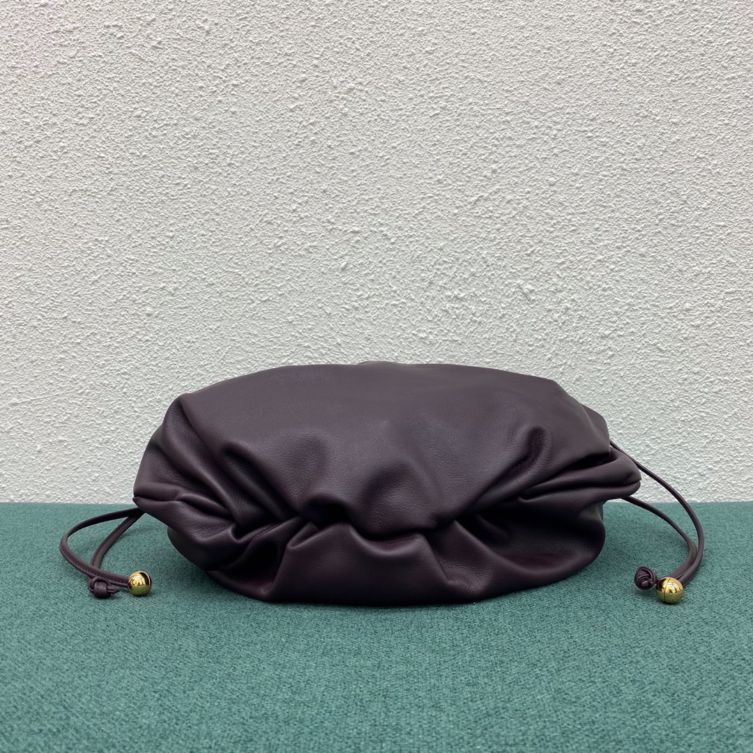 B0tt*ga Ven*ta Medium Pouch Purple, For Women, Women’s Bags 15.7in/40cm