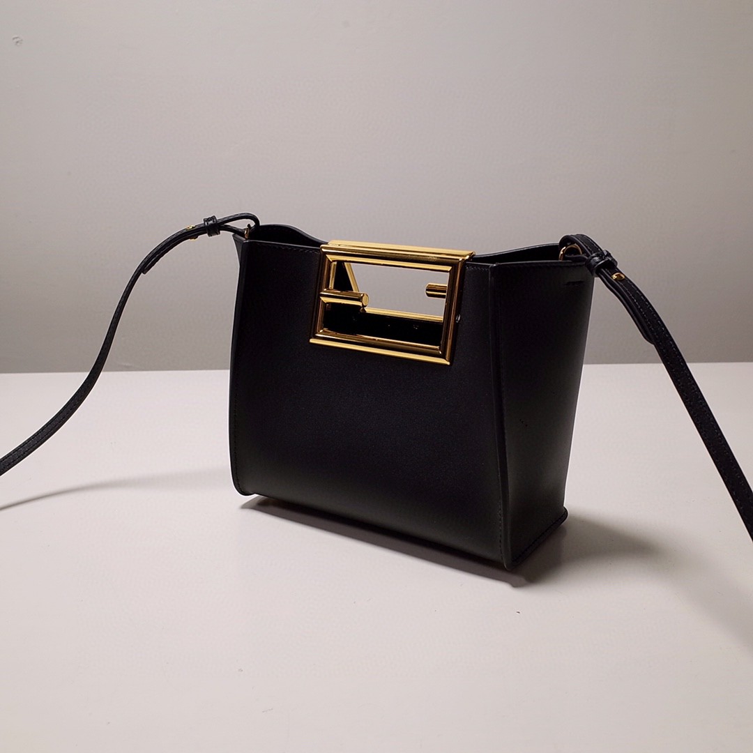 F**di Way Small Black Bag For Woman 20cm/8in 8BS054AAIWF0KUR