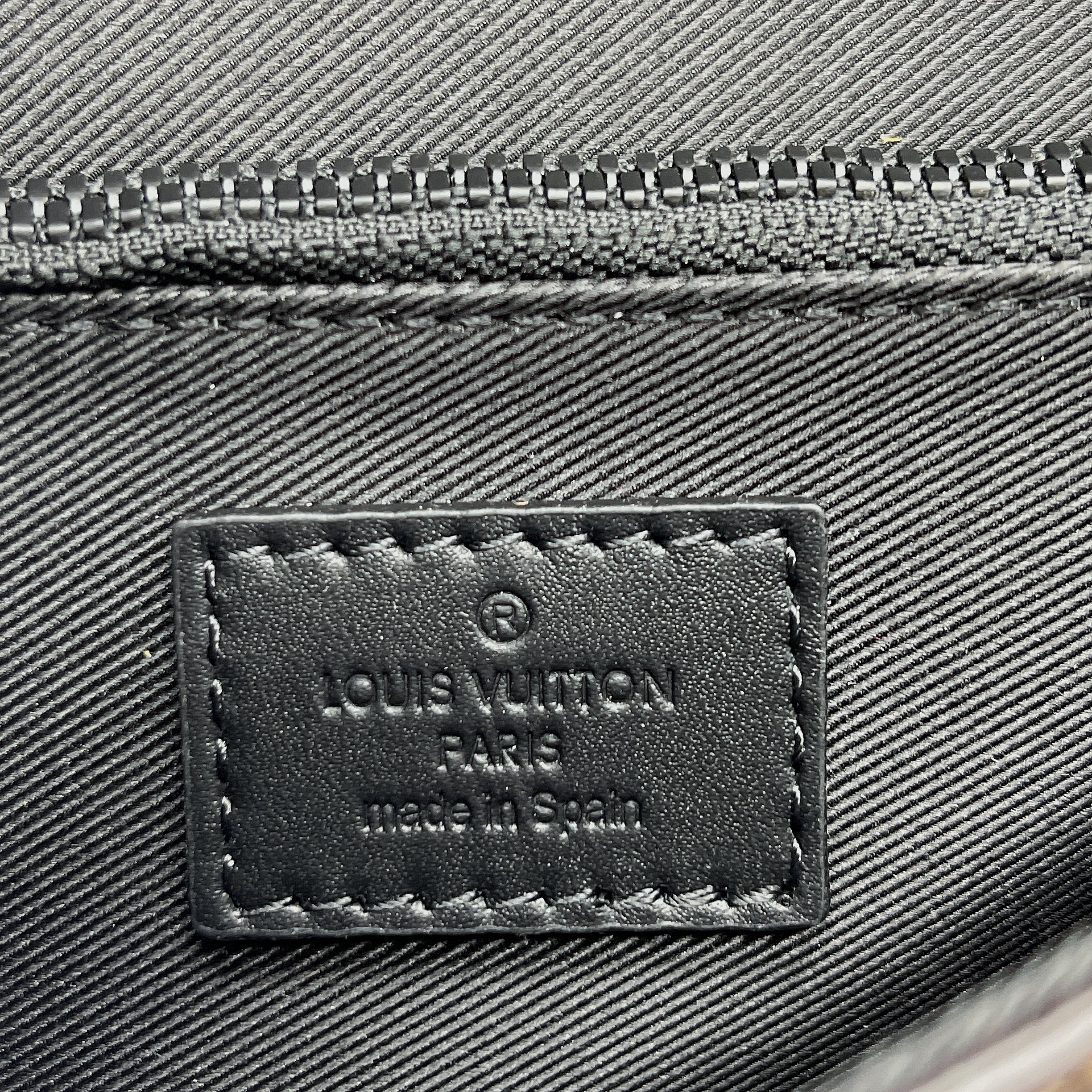 L0vis Vvtt0n S-Lock Sling Monogram Macassar Black For Men, Men’s Bags, Crossbody Bags 8.3in/21cm LV M45807