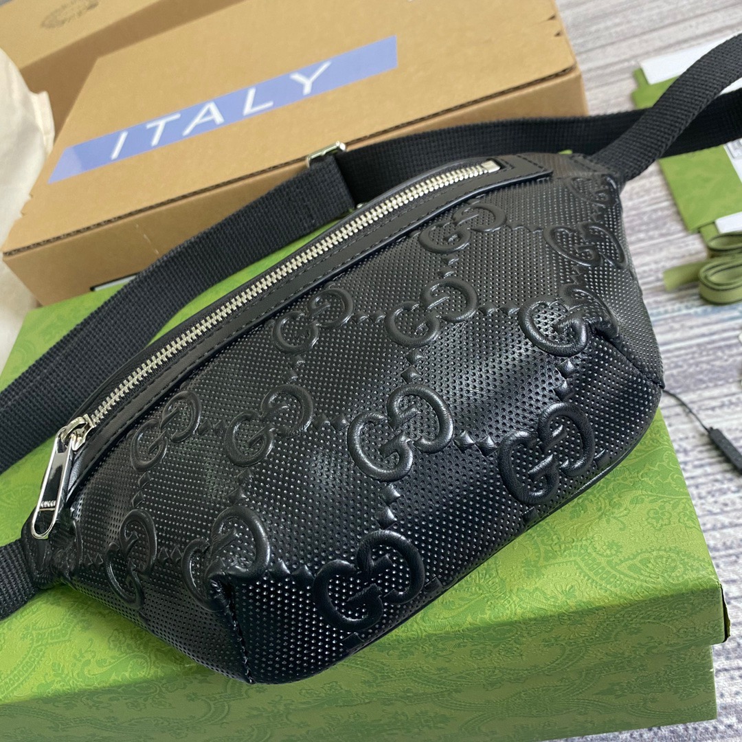 Gvc*1 GG Embossed Belt Bag Black GG Embossed For Men  9.1in/23cm GG 658582 1W3CN 1000