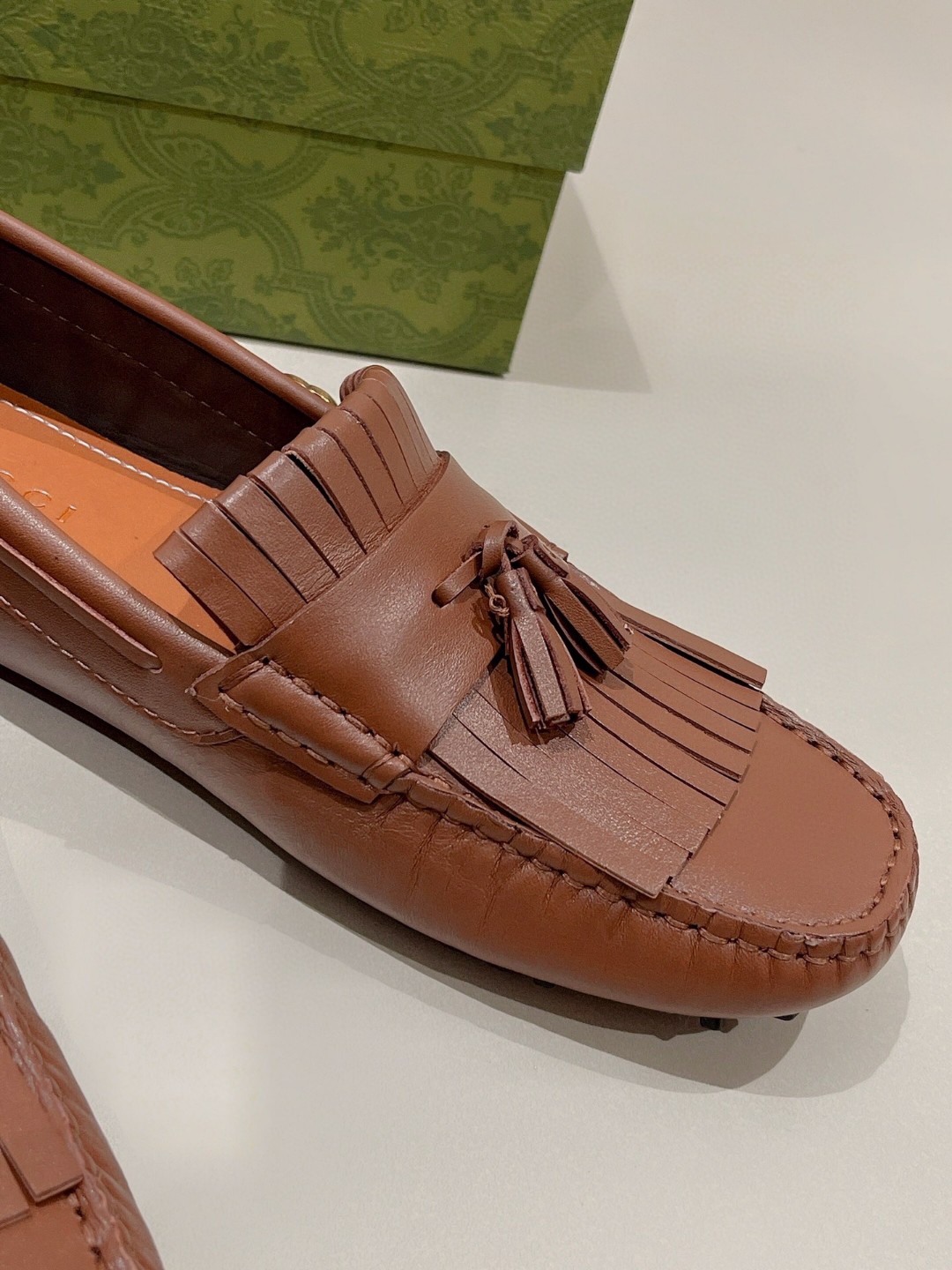 Gvc*1 Men’s Loafer With Driver Interlocking G Brown For Men 624699