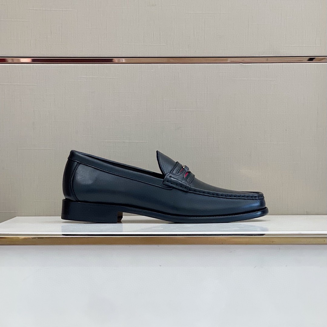 Gvc*1 Men’s Loafer With Interlocking G Black For Men 644724 17X10 1060
