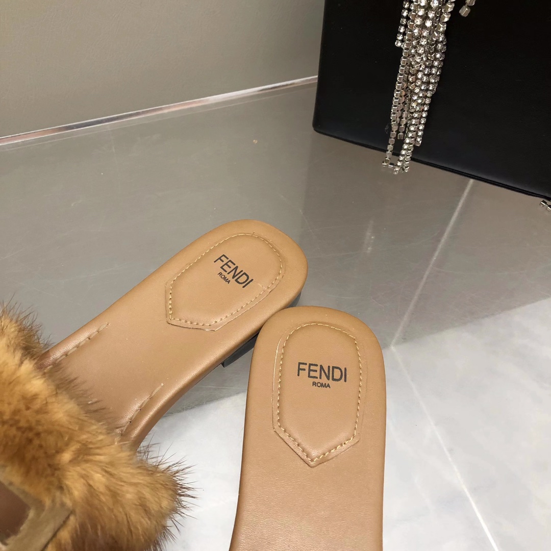 F**di Signature Brown Mink Slides For Women 8R8136AKXPF0XT6