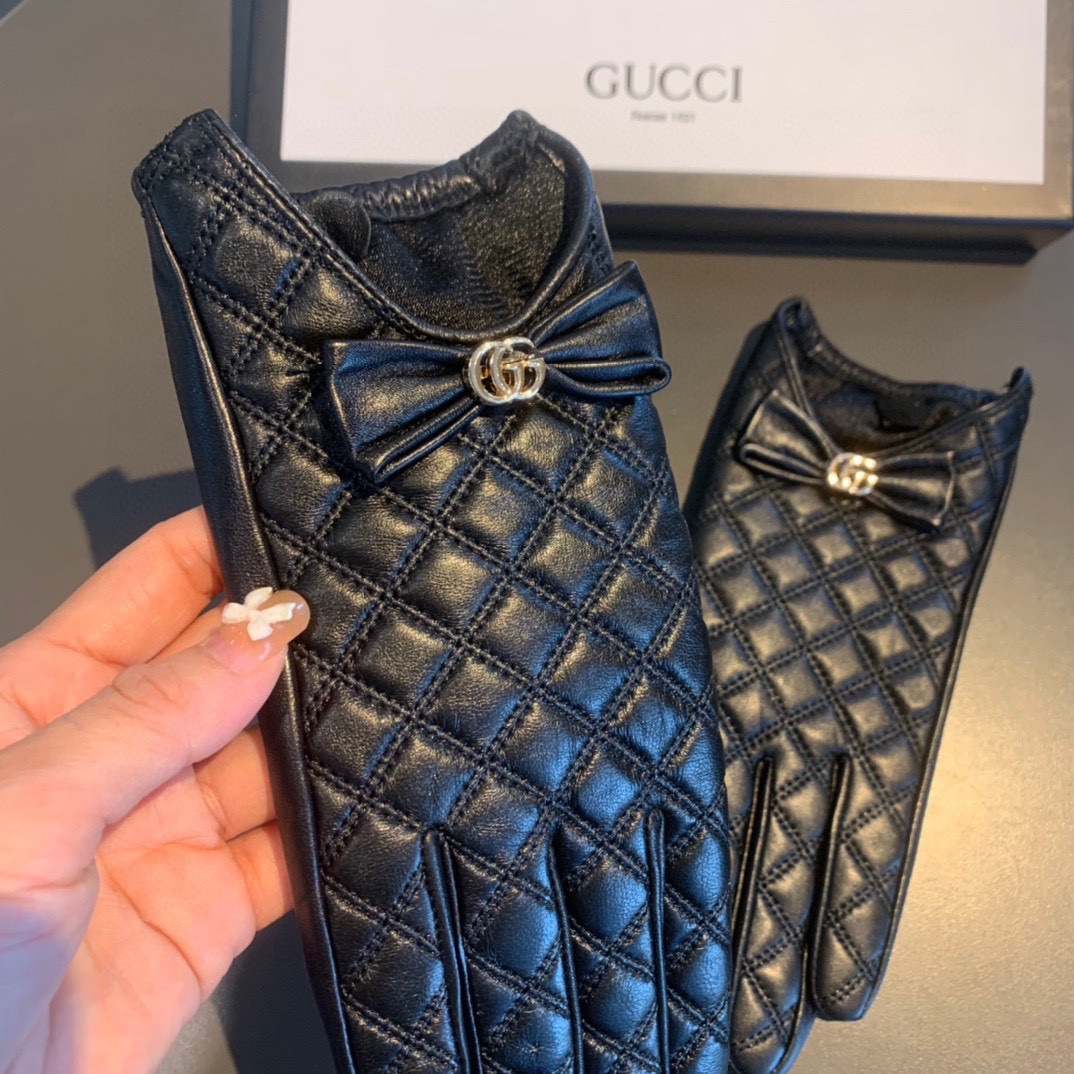 Gvc*1 Gloves With Signature Double G Motif In Black
