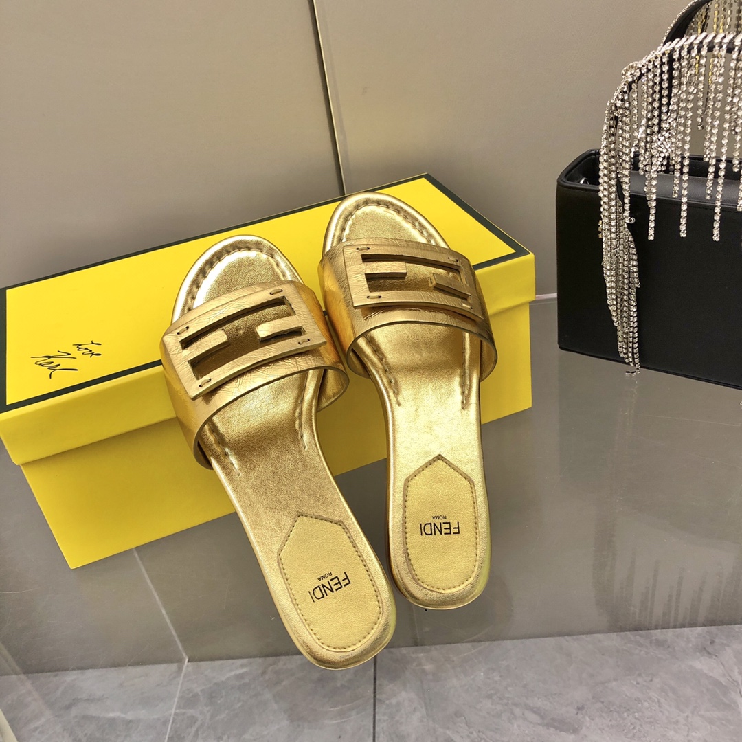 F**di Baguette Gold Nappa Slides For Women 8R8136AI16F0XV6