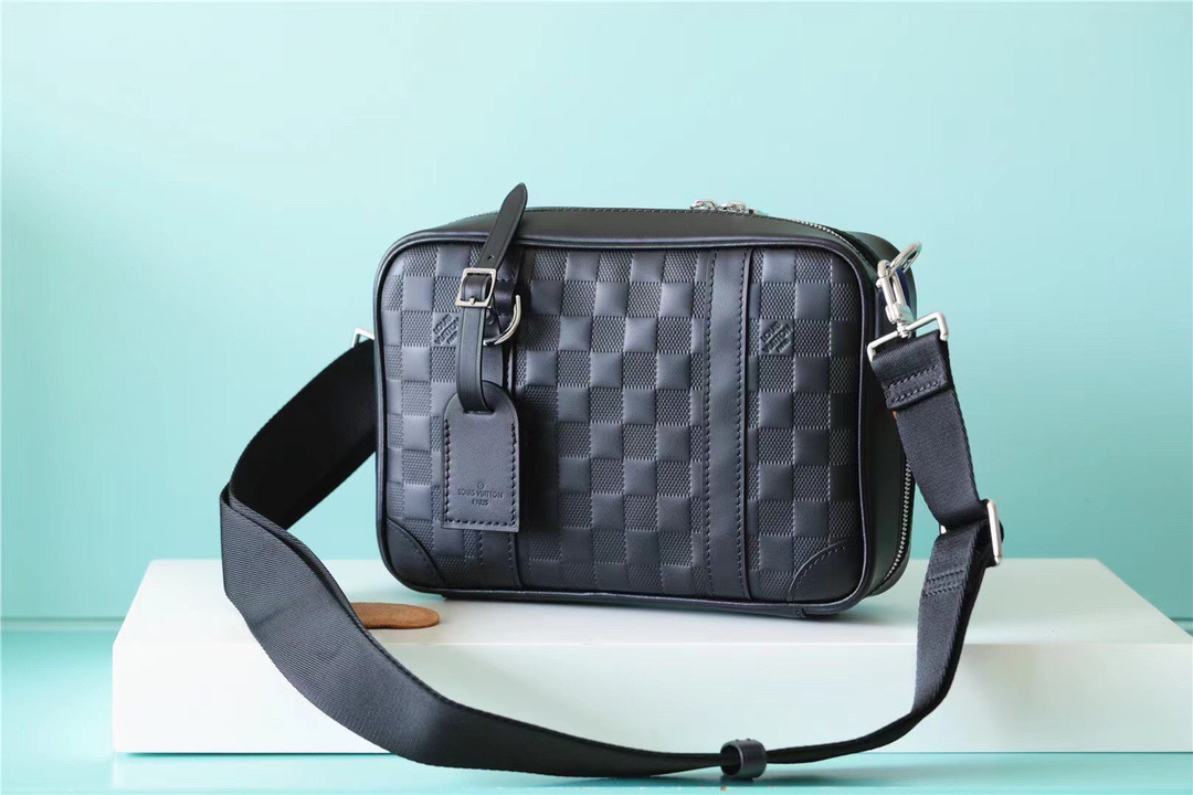 L0vis Vvtt0n Sirius Messenger Damier Infini Onyx For Men, Men’s Bags, Shoulder And Crossbody Bags 10.6in/27cm LV N45286