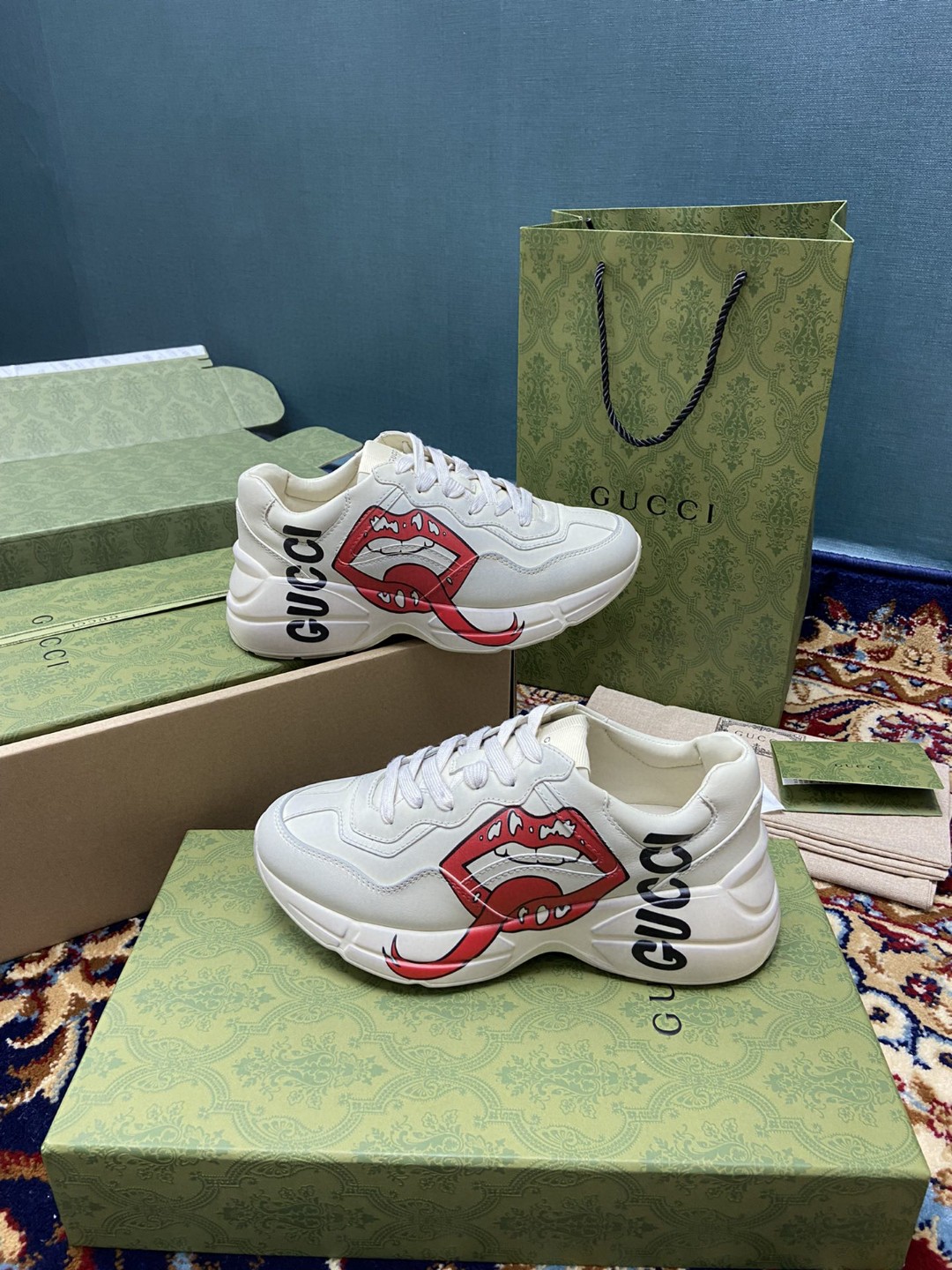 Gvc*1 Men’s Rhyton Sneakers With Mouth Print White Ivory For Men ‎552089 A9L00 9522