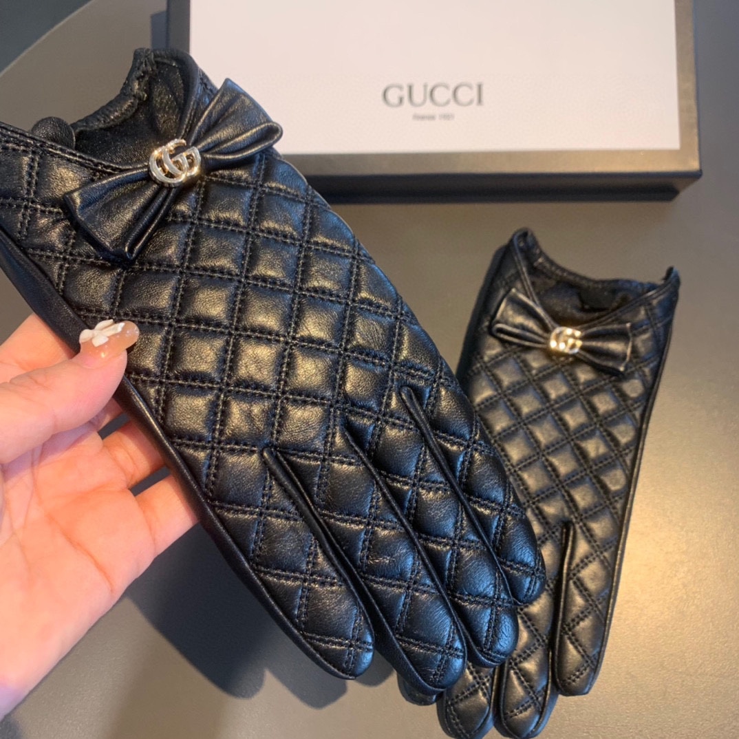 Gvc*1 Gloves With Signature Double G Motif In Black