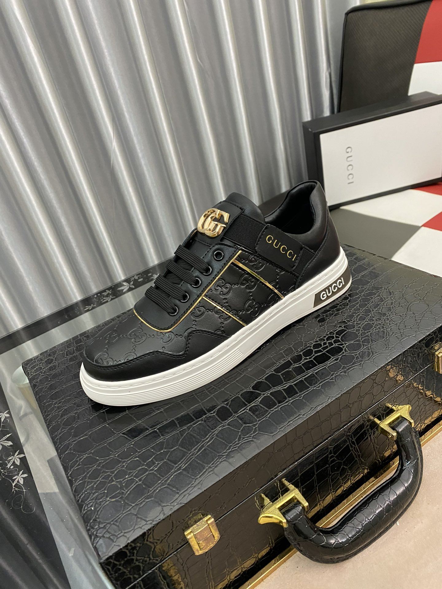 Gvc*1 Men’s GG Embossed Sneaker Loafer With GG Black Gold For Men