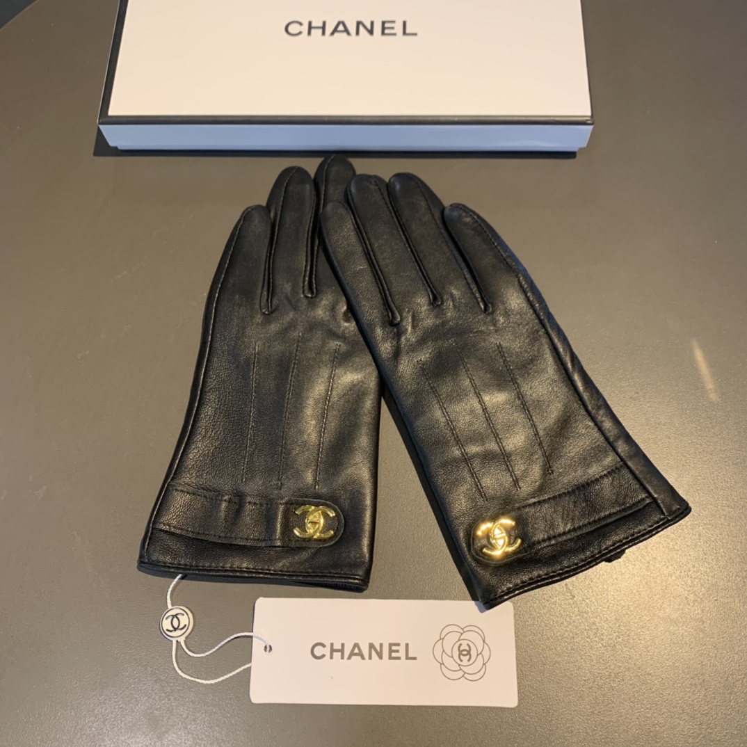 Ch**el Gloves In Black