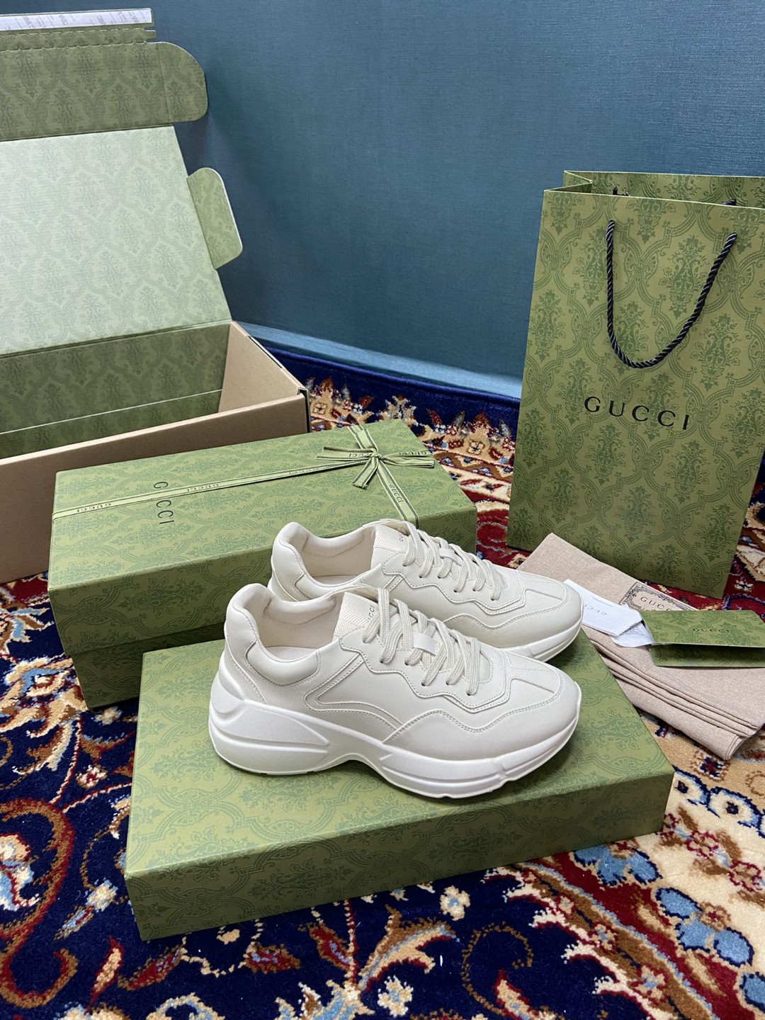 Gvc*1 Rhyton Sneaker Beige For Men 721749 0G2R0