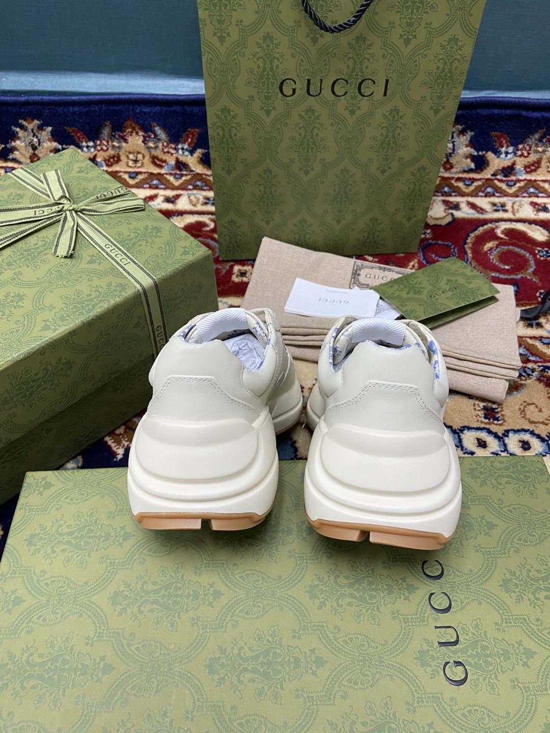 Gvc*1 Men’s Rhyton Sneaker GG With NY Yankess White Ivory For Men 548638 DRW00 9022