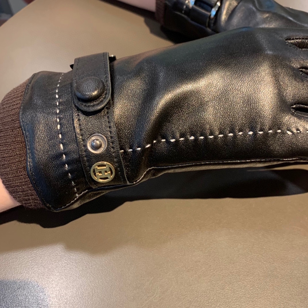 H**me5 Soya Gloves In Black