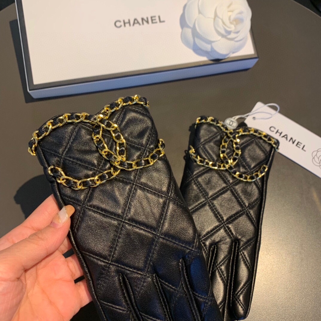 Ch**el Gloves In Black