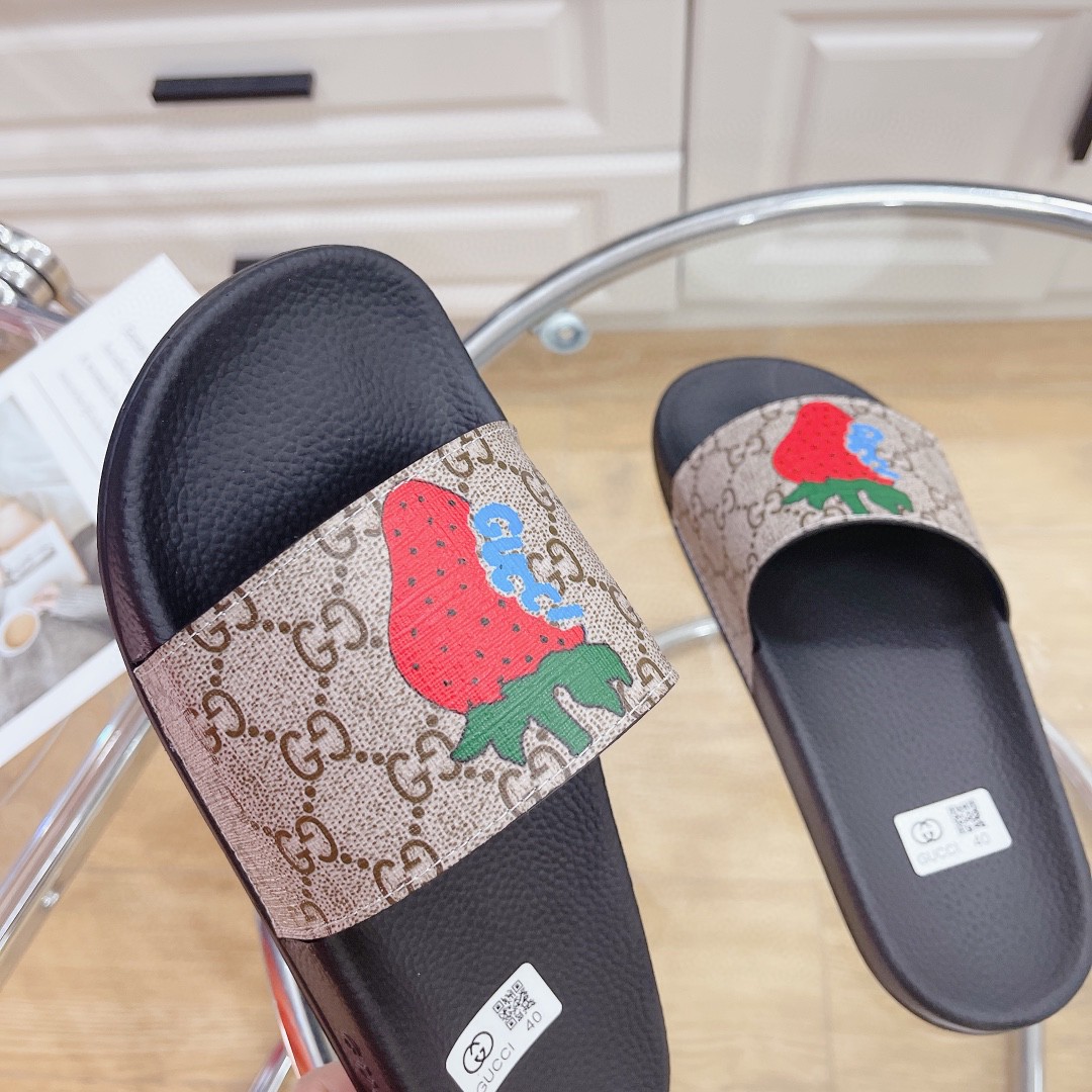 Gvc*1 Men’s GG Svp*me Slides With Gvc*1 Strawberry Black And Gray For Men 408508 G2200