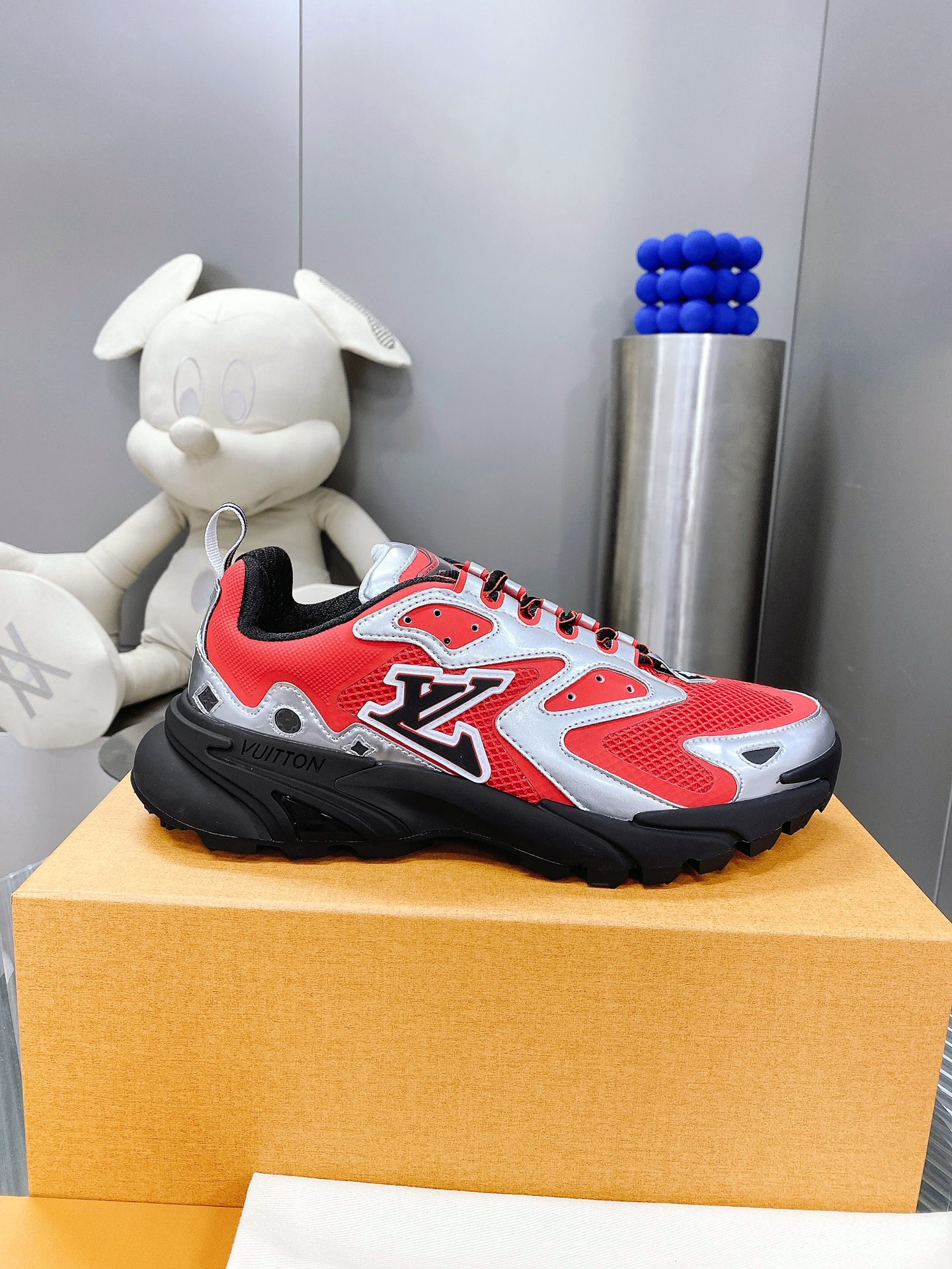 L0vis Vuittion LV Runner Tatic Sneaker Red For Men LV 1AA39A