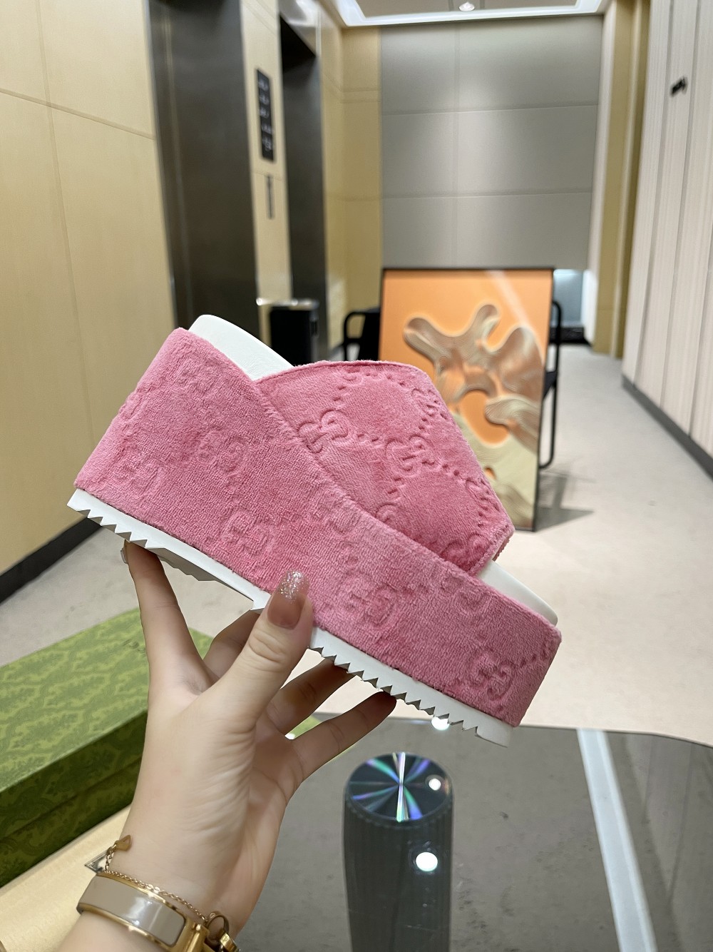 Gvc*1 Women’s GG Platform Sandal Pink For Women GG