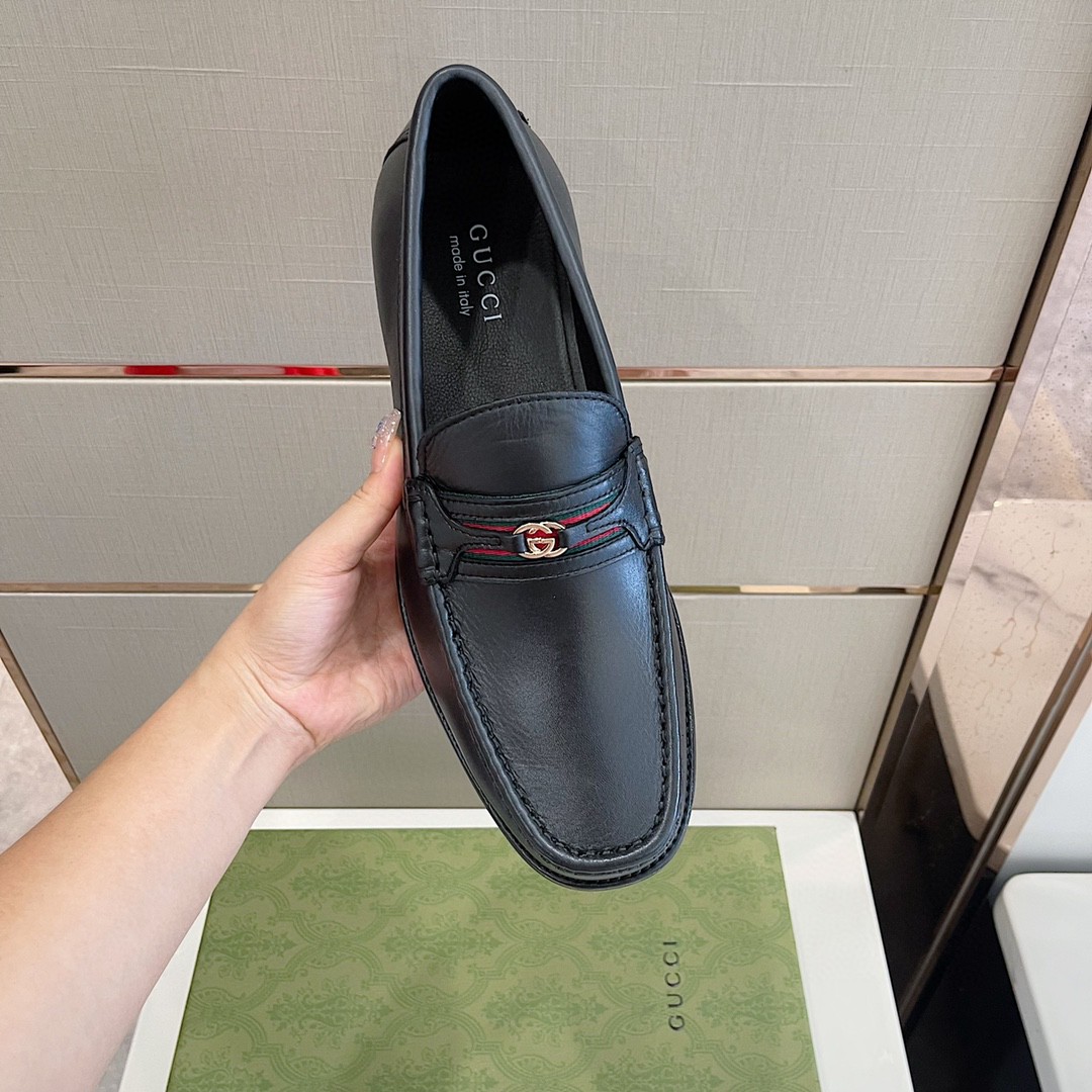 Gvc*1 Men’s Loafer With Interlocking G Black For Men 644724 17X10 1060