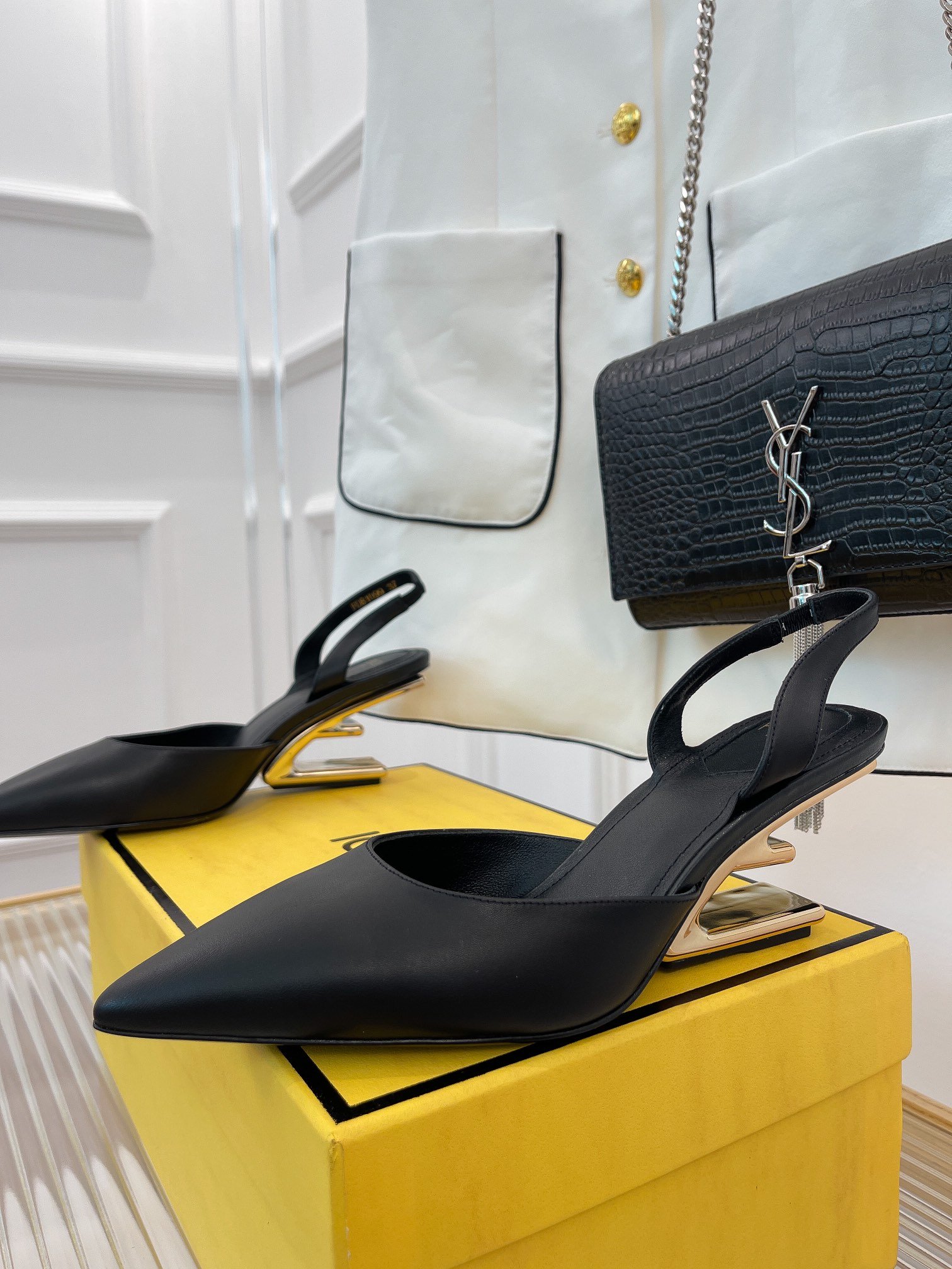 F**di First Black High-Heeled Slingbacks For Women 8J8367NA7F0QA1