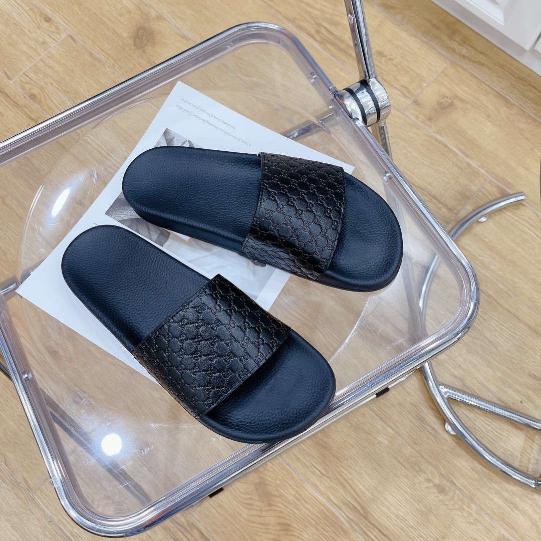 Gvc*1 Women’s Embossed GG Slide Sandal Black For Women 407345