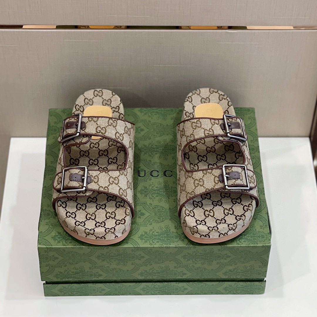Gvc*1 Men’s Slide Sandal With Straps Beige And Ebony For Men 658020 2HK60 9791