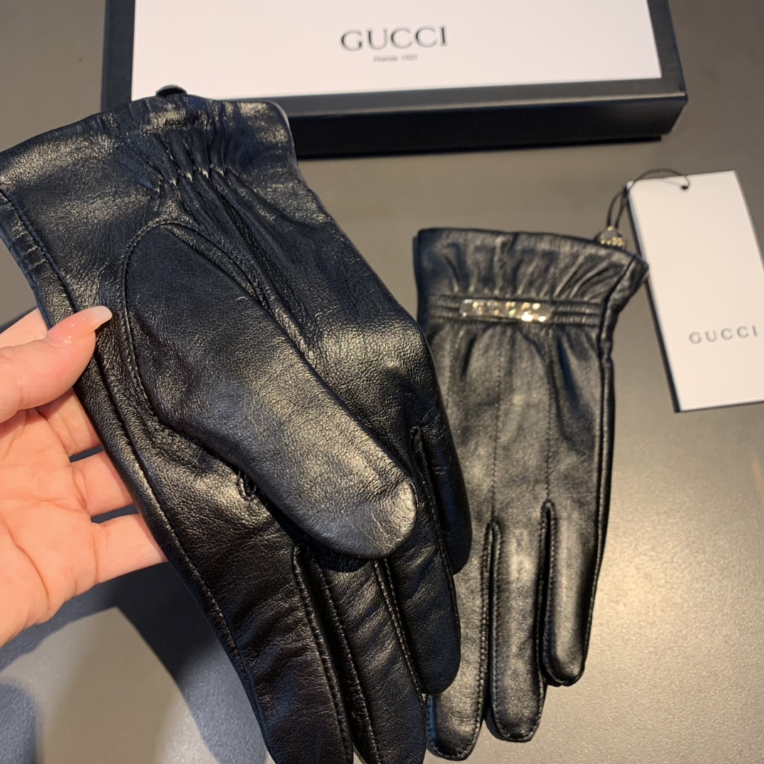 Gvc*1 Gloves With Signature Double G Motif In Black