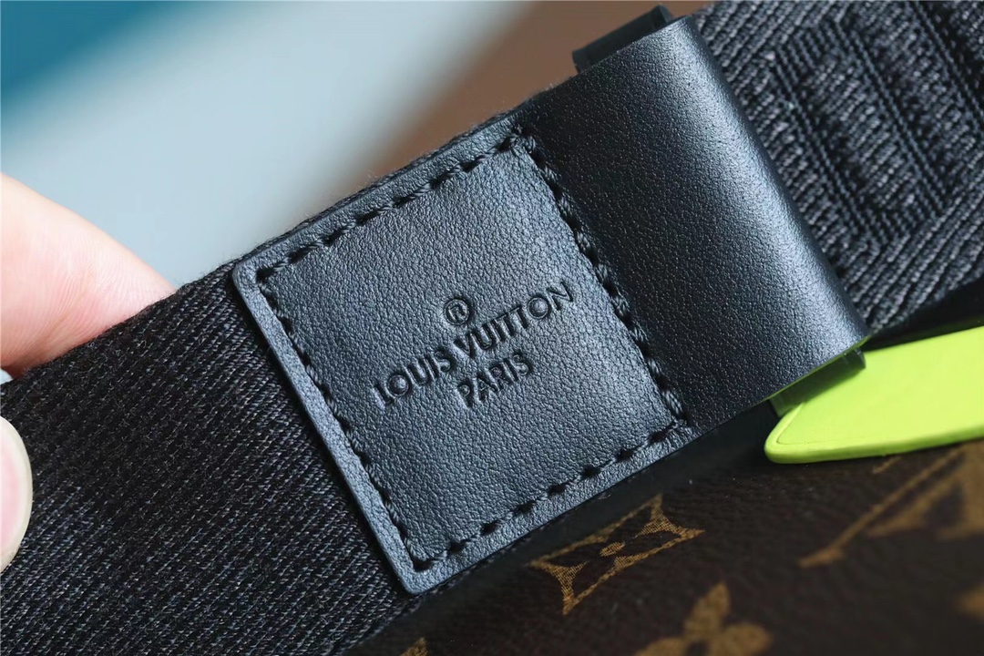 L0vis Vvtt0n S-Lock Sling Monogram Macassar Yellow For Men, Men’s Bags, Crossbody Bags 8.3in/21cm LV