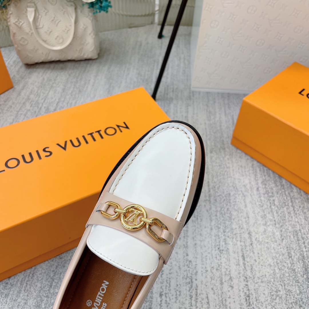 L0vis Vvtt0n Women’s Chess Flat Loafe Beige For Women LV
