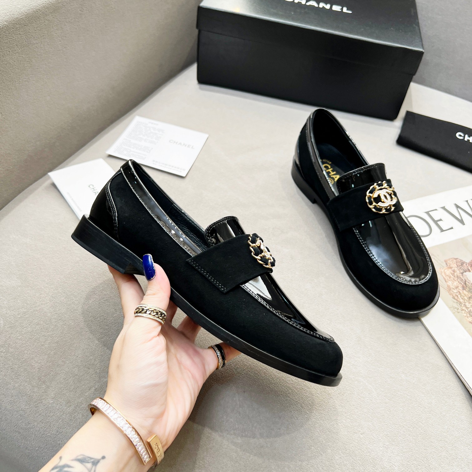 Ch**el Women’s Loafers Black For Women G39606 Y56272 94305