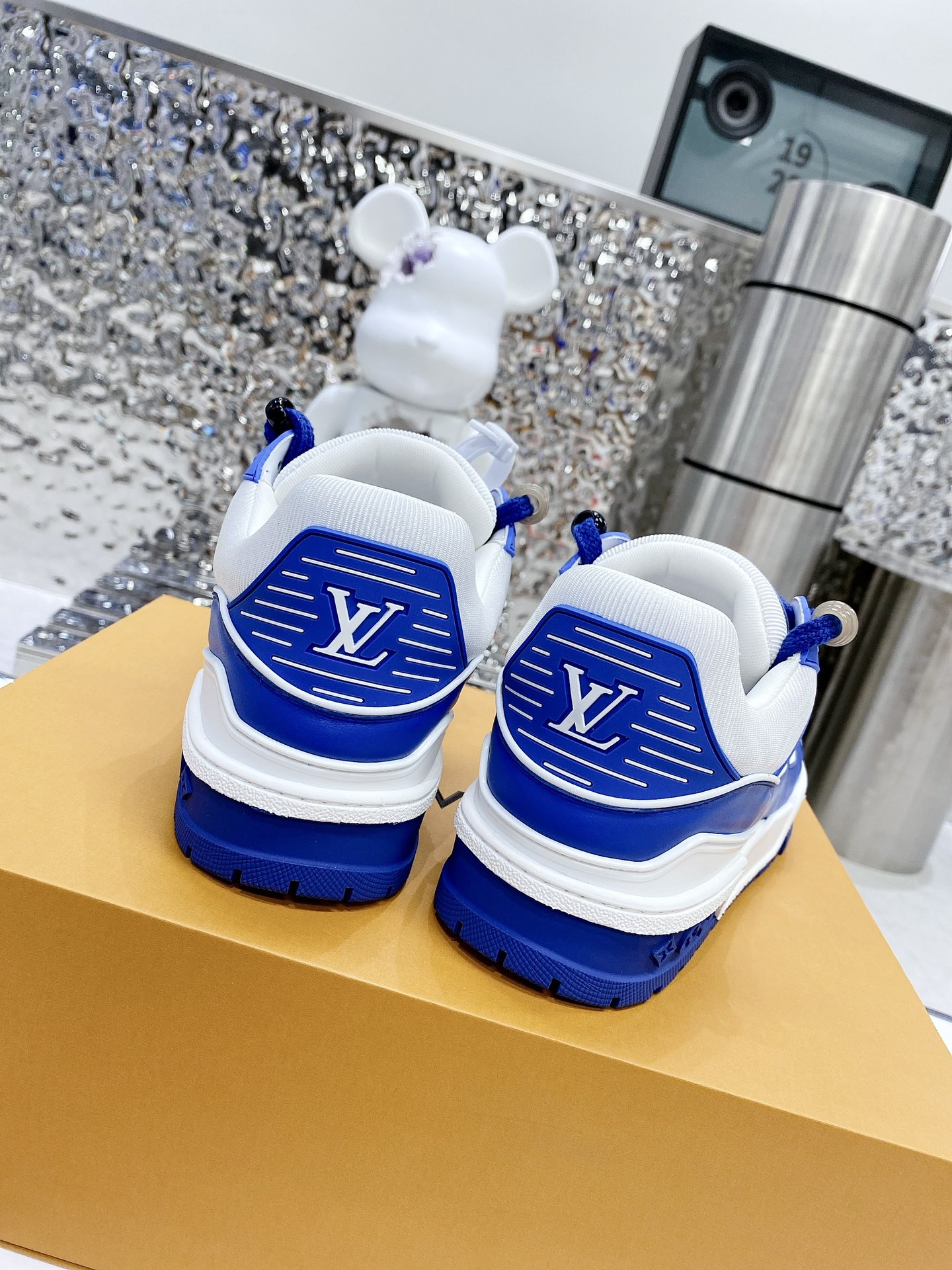 L0vis Vvtt0n LV Trainer Sneaker Blue For Men LV