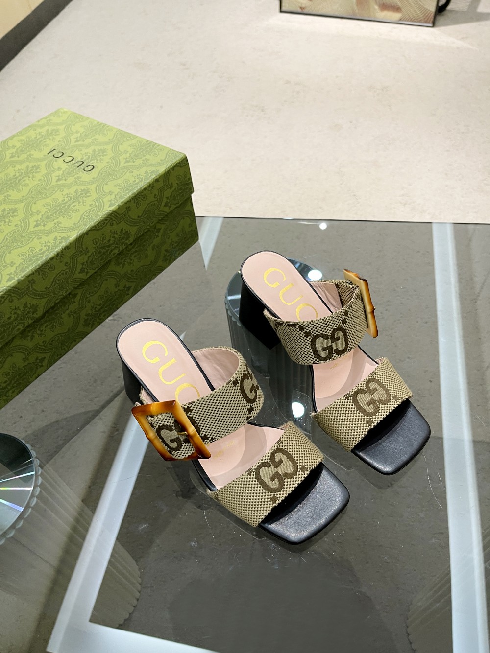 Gvc*1 Women’s Sandal With Bamboo Buckle Beige For Women GG‎