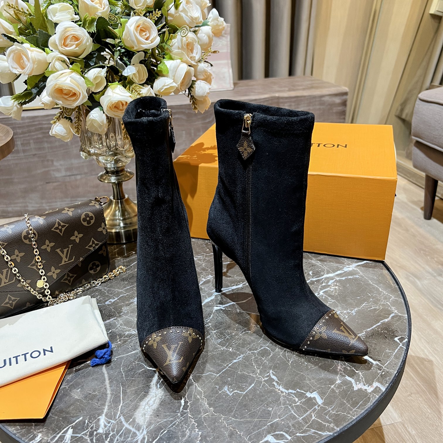 L0vis Vvtt0n Women’s Cherie Ankle Boots Black For Women LV