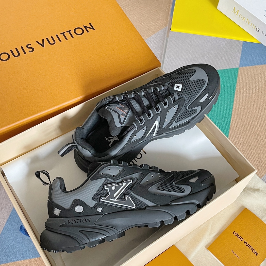 L0vis Vvtt0n Men’s LV Runner Tatic Sneaker Black For Men LV 1A9UNT