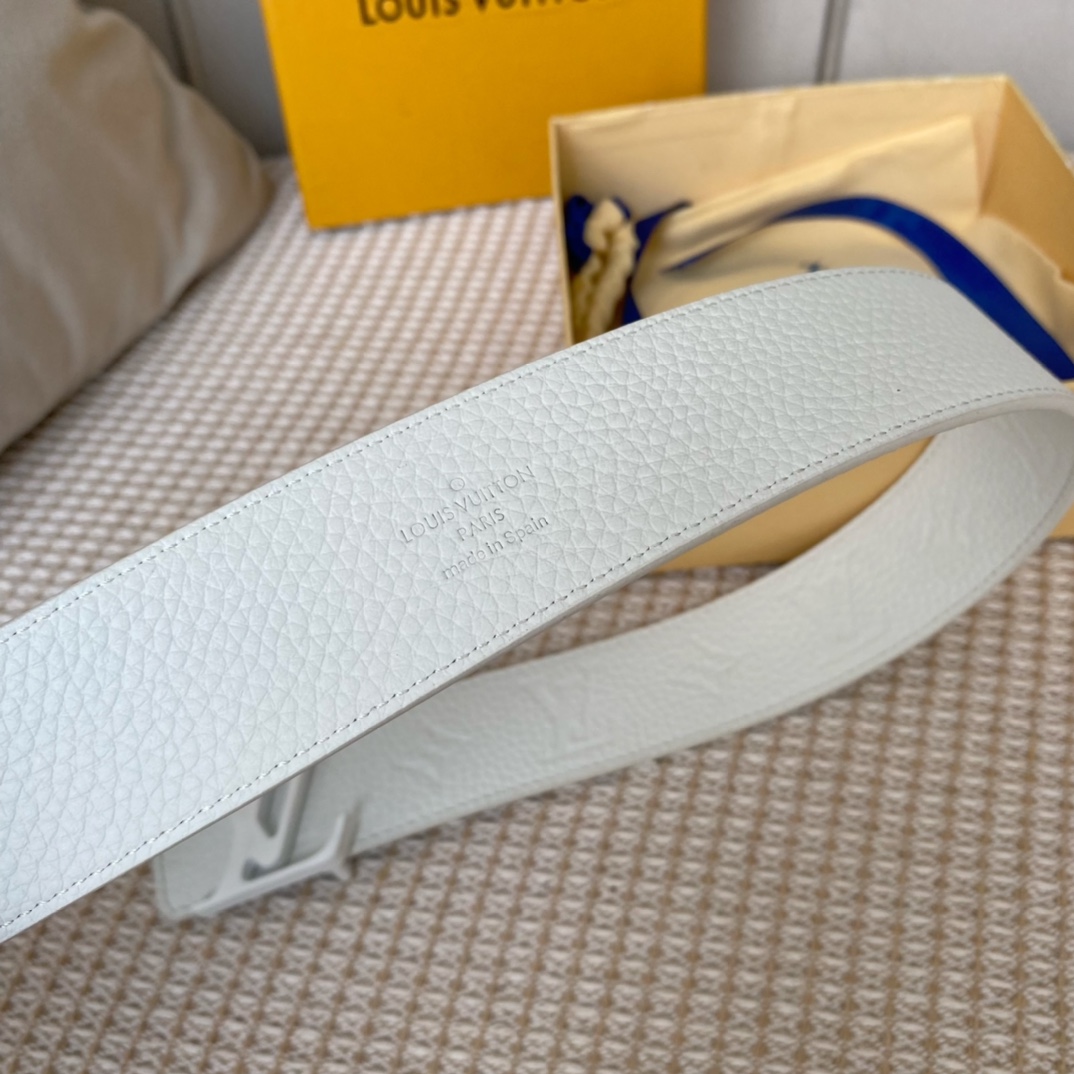 L0vis Vvtt0n Iconic Reversible LV Belt White