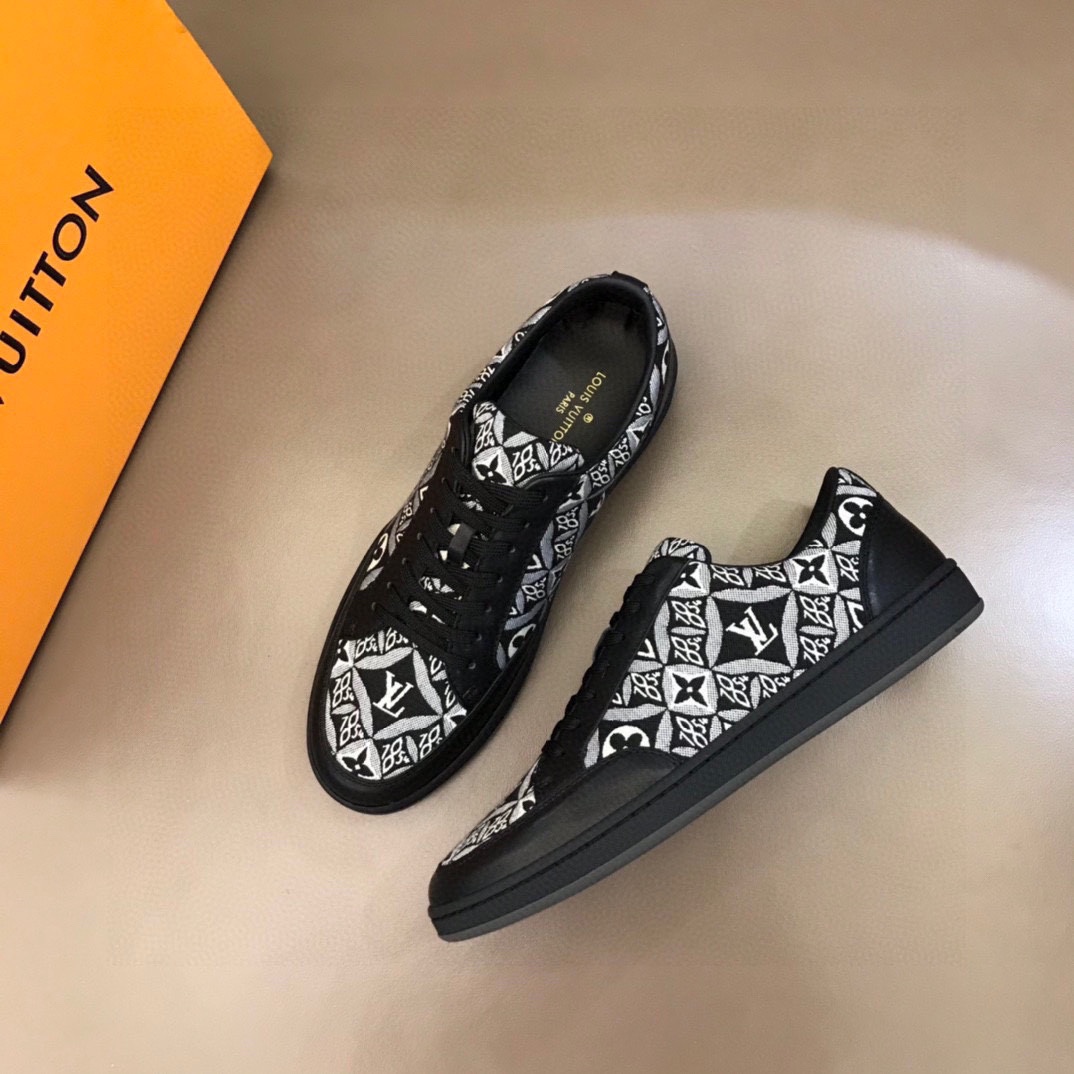 L0vis Vvtt0n Rivoli Sneaker Black For Men LV